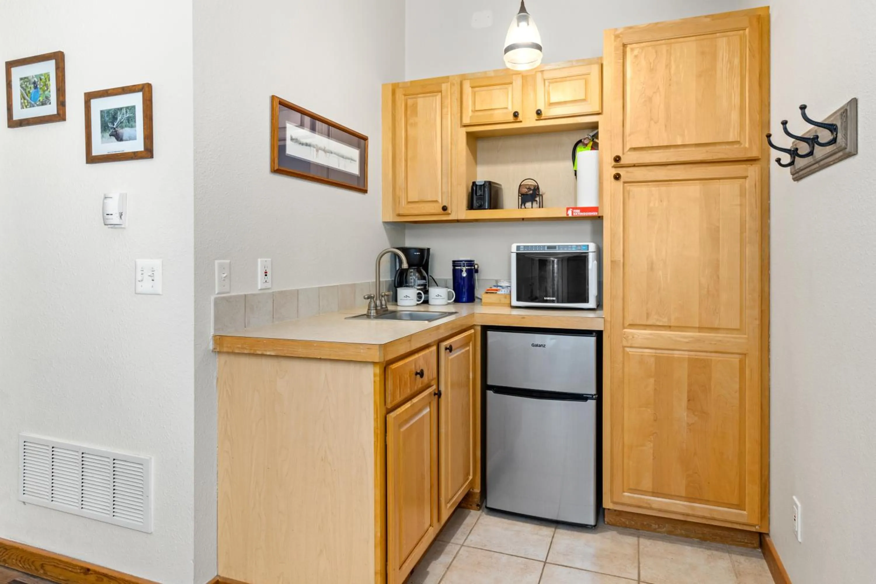 Mountain Shadows Resort