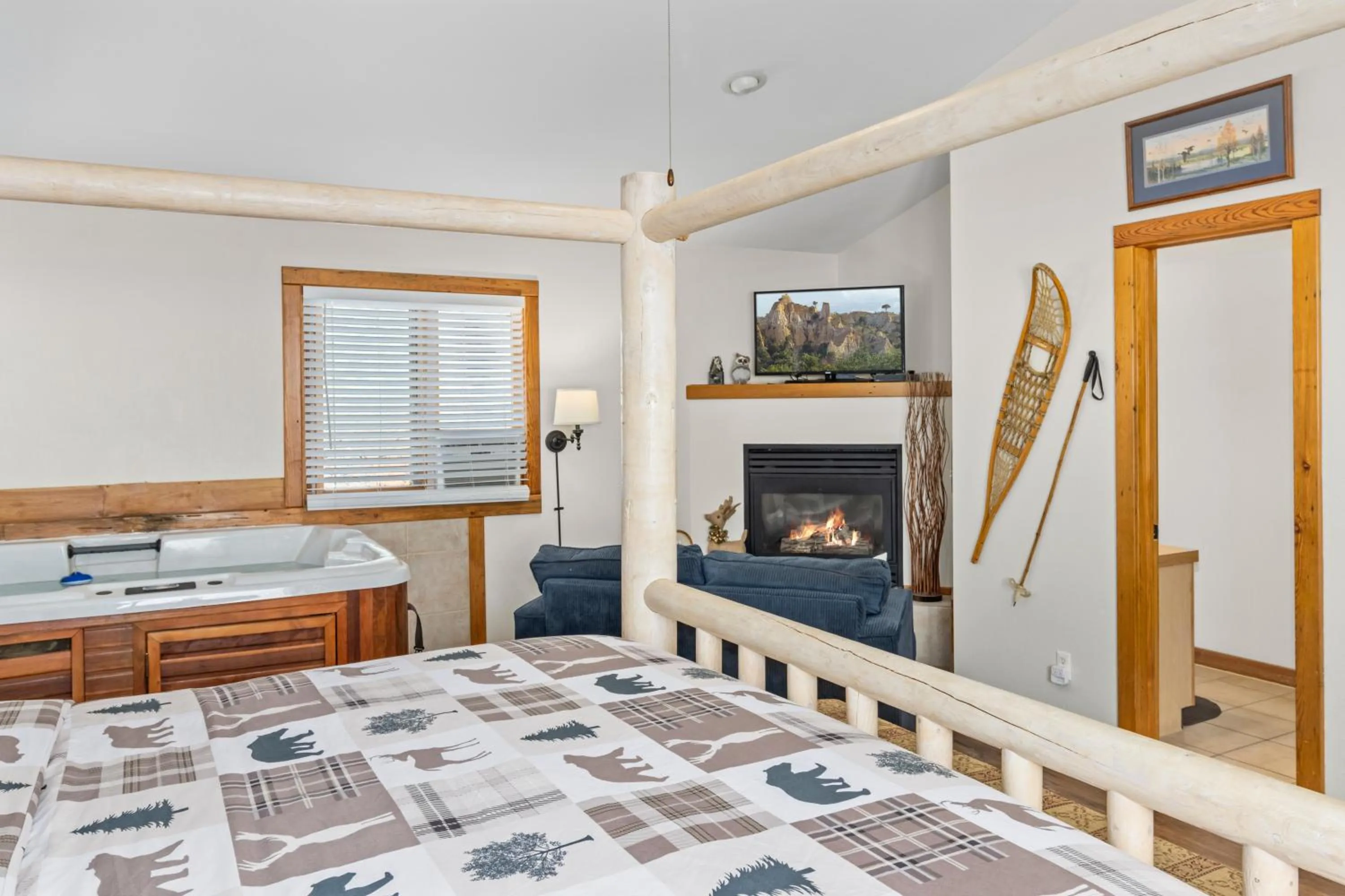 Bed in Mountain Shadows Resort