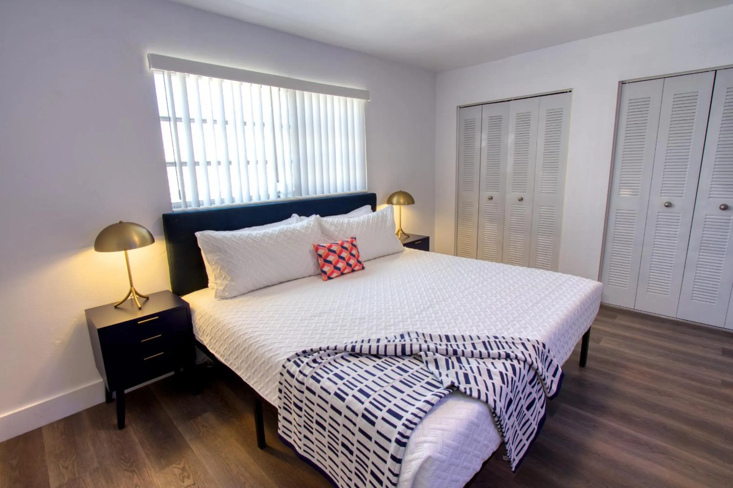Bed in 23 Palms Suites - Midtown Wynwood