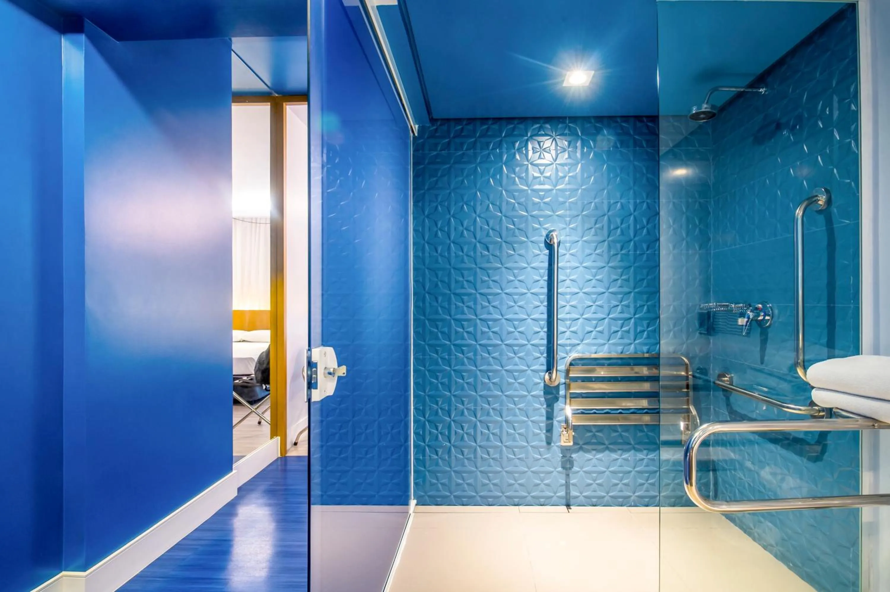 Bathroom in Hotel Euro Suite Curitiba Batel By Nacional Inn