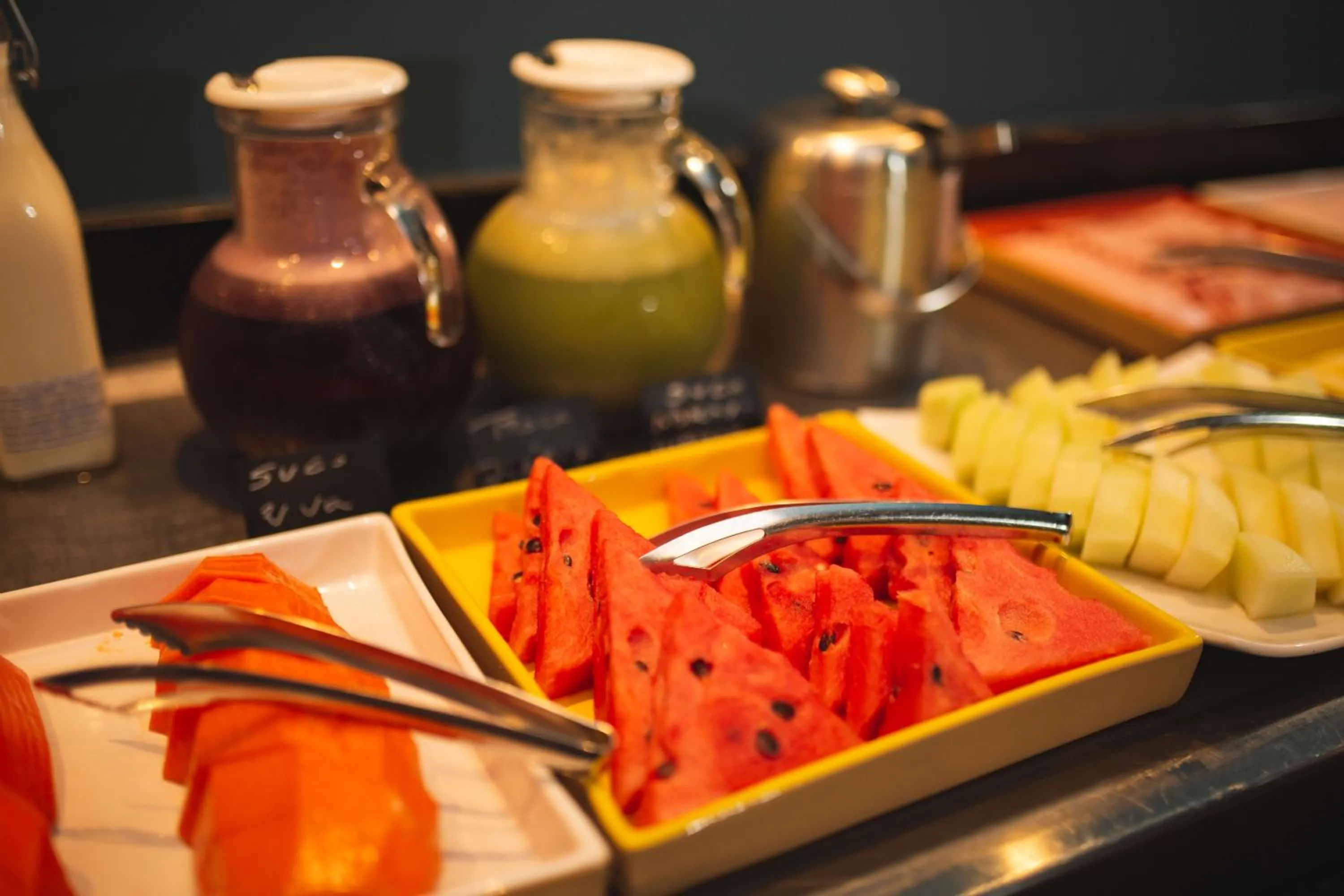 Breakfast in Hotel Euro Suite Curitiba Batel By Nacional Inn