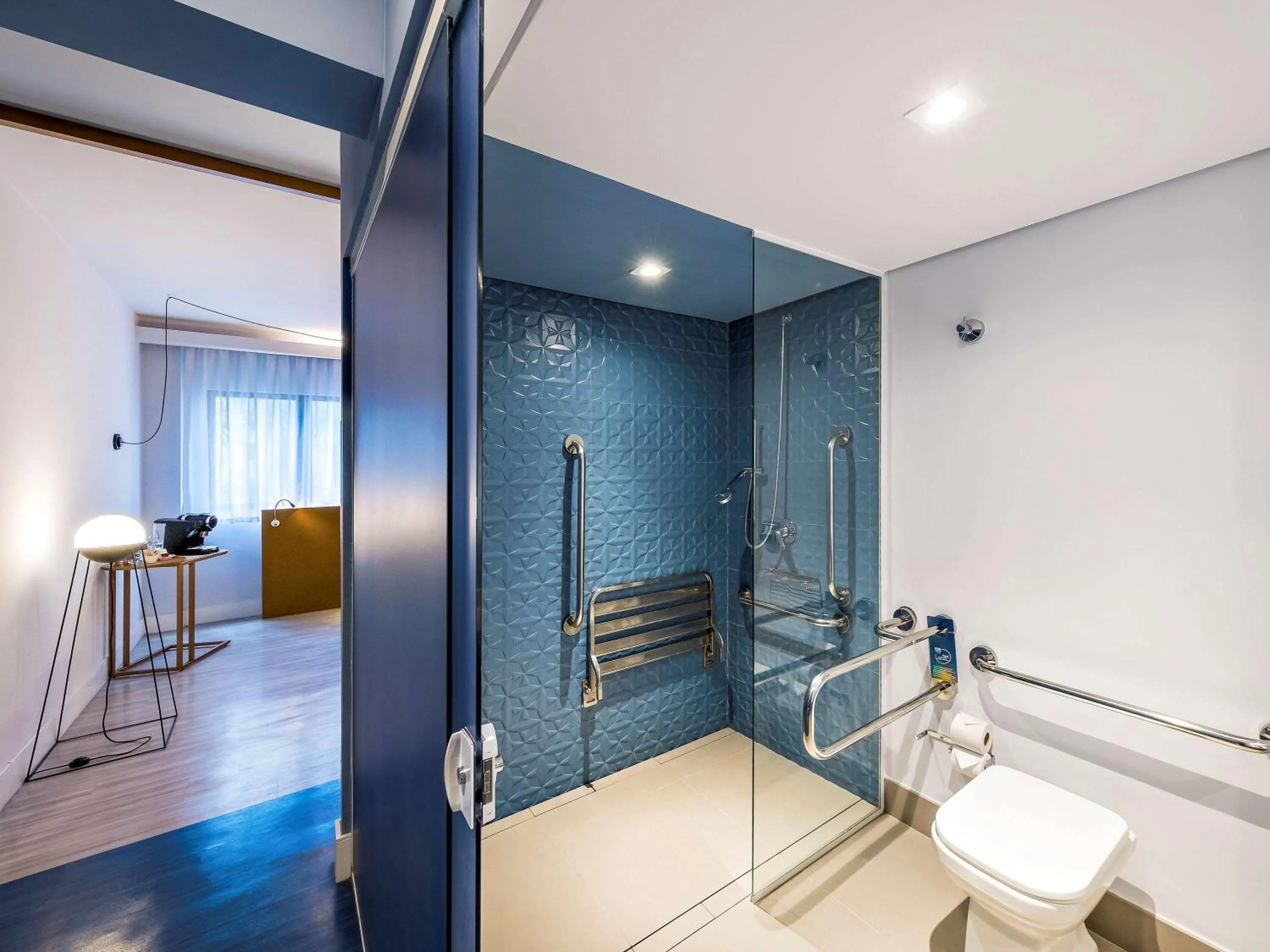 Bathroom in Hotel Euro Suite Curitiba Batel By Nacional Inn