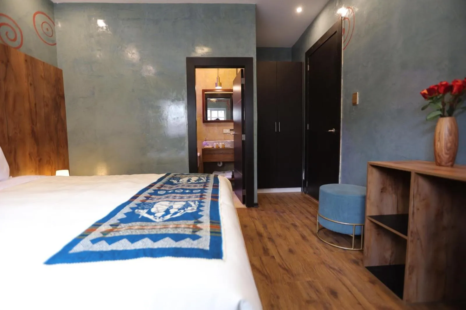 Decorative detail, Bed in Chakana Hotel Boutique Mariscal