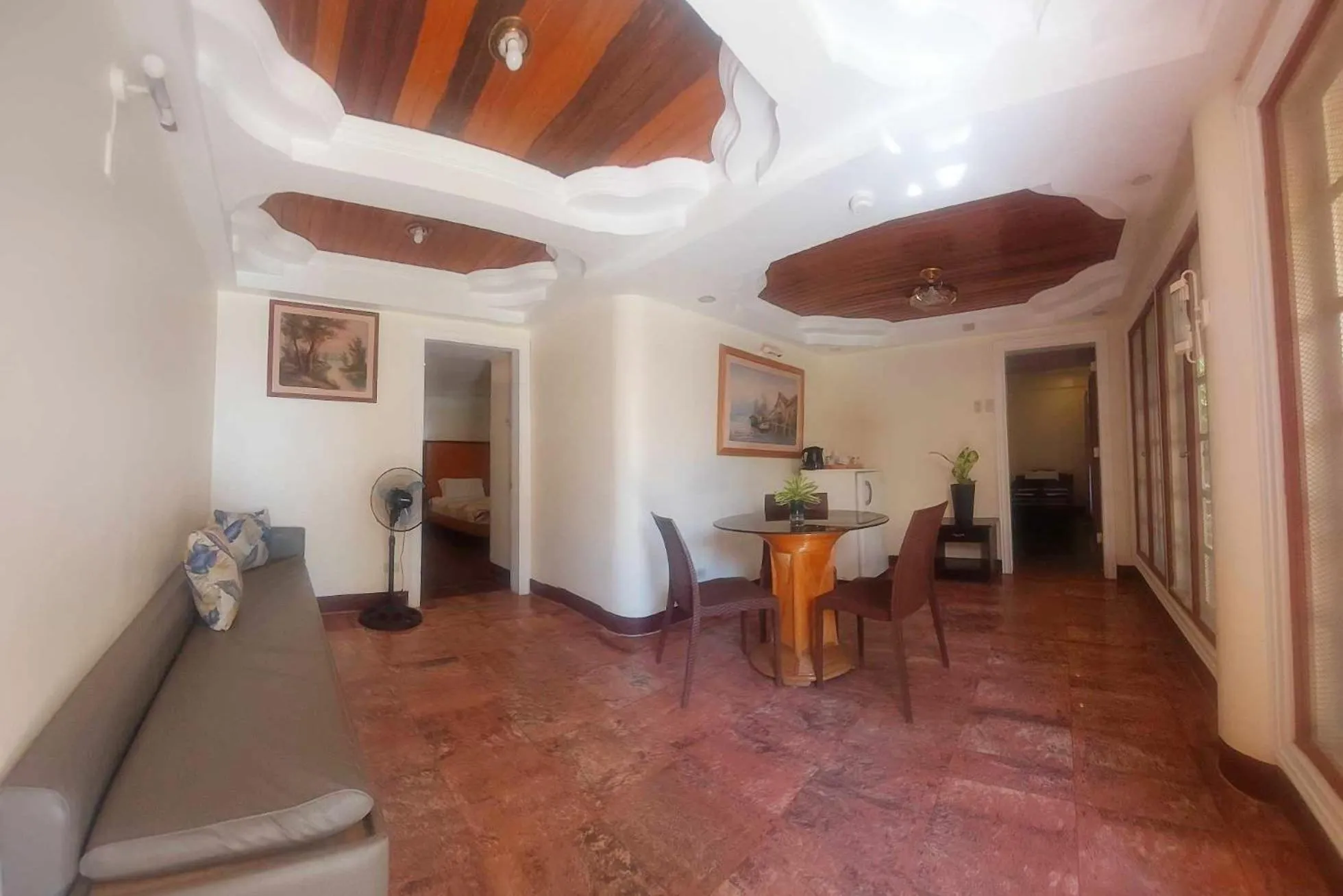 Estaca Bay Gardens Conference Resort powered by Cocotel