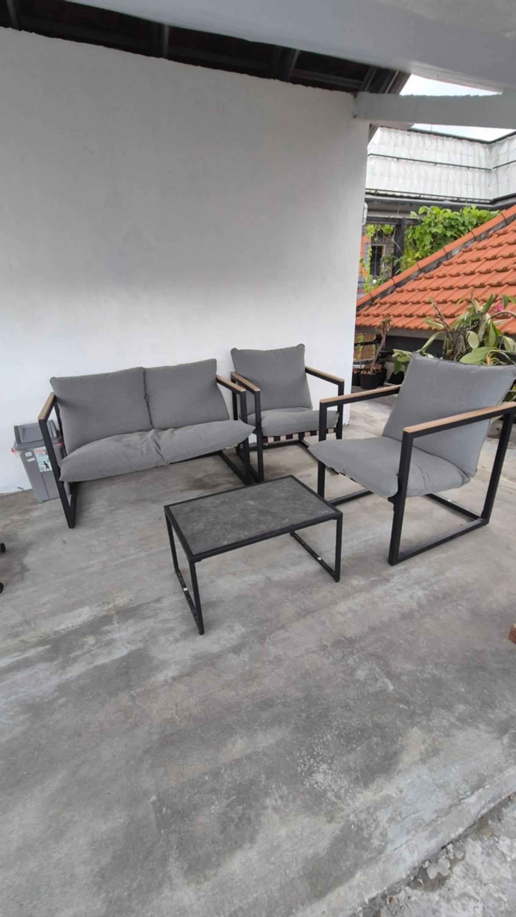 Seating area in Laksmi Guest House