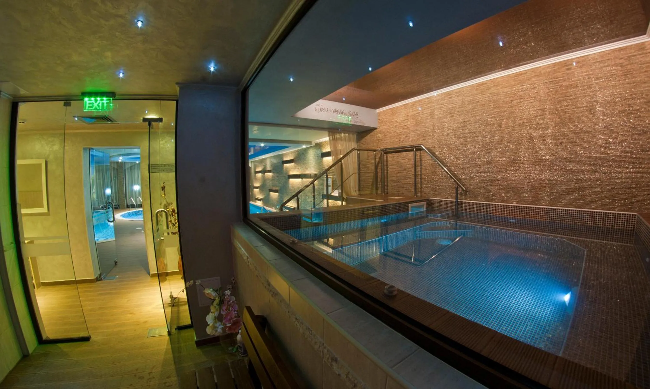 Spa and wellness centre/facilities in Enira Spa Hotel
