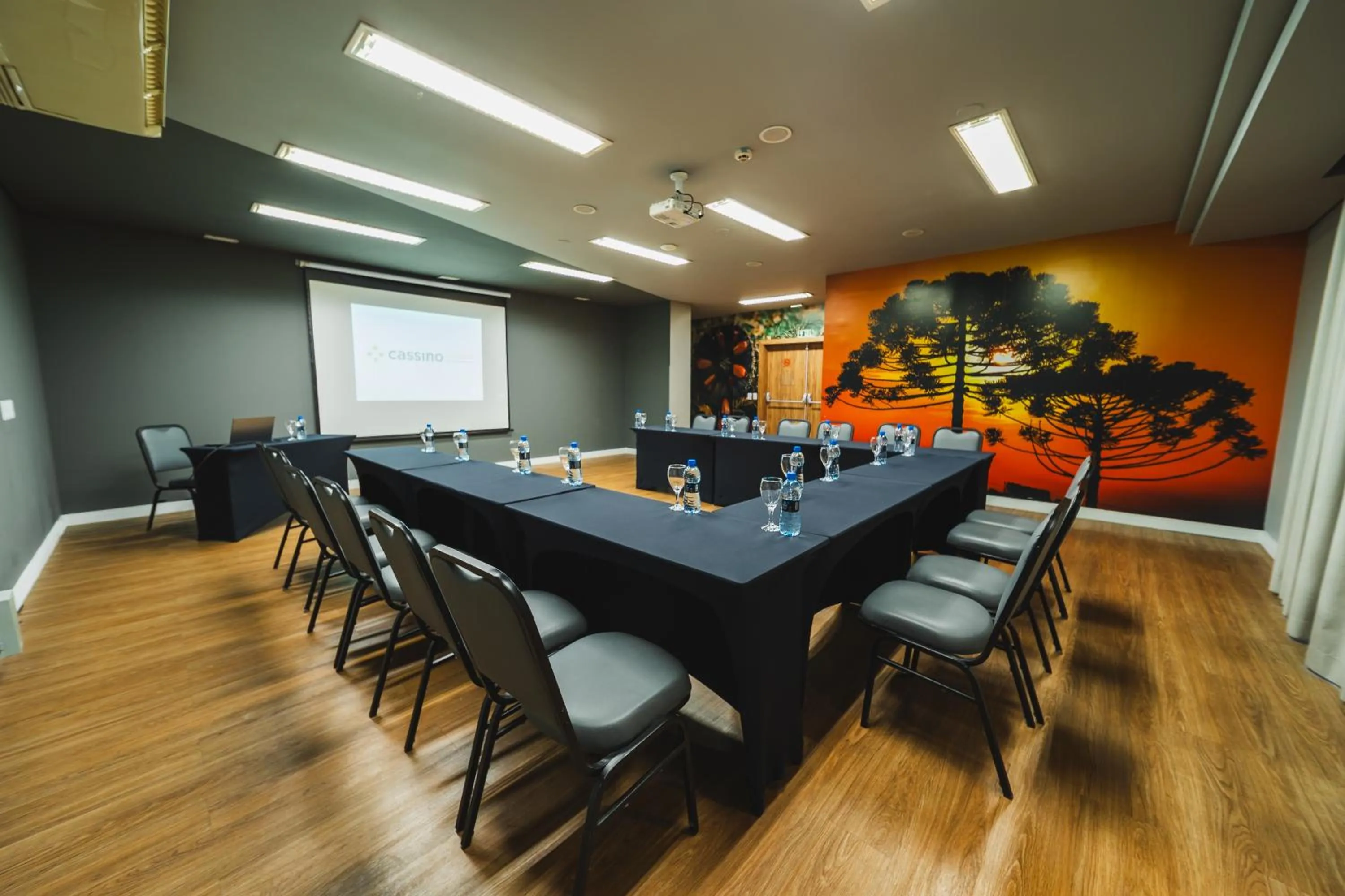 Meeting/conference room in Hotel Cassino Tower Curitiba Aeroporto By Nacional Inn