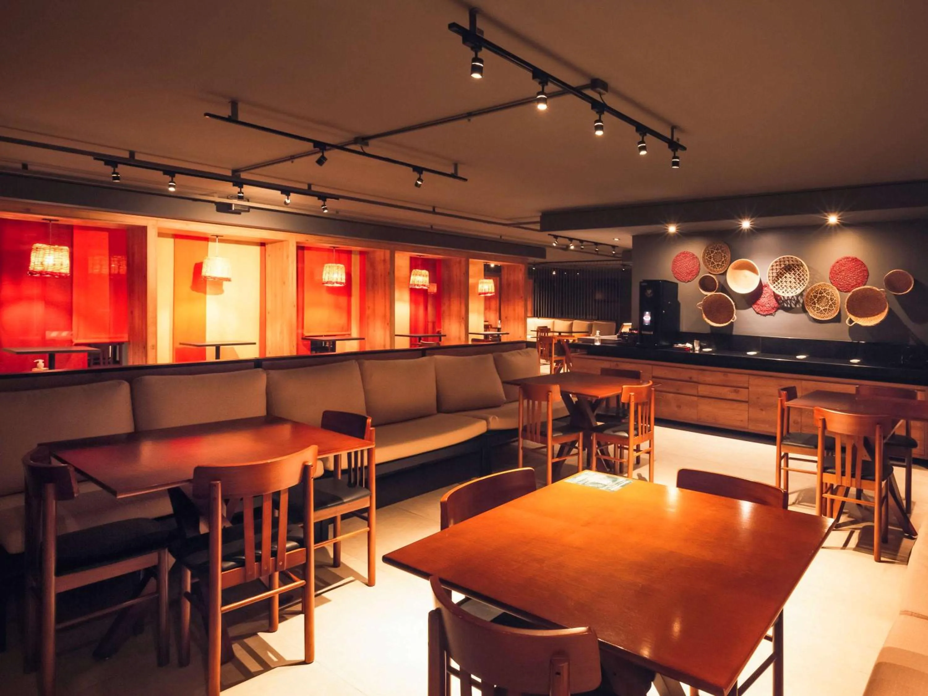 Restaurant/places to eat in Hotel Cassino Tower Curitiba Aeroporto By Nacional Inn