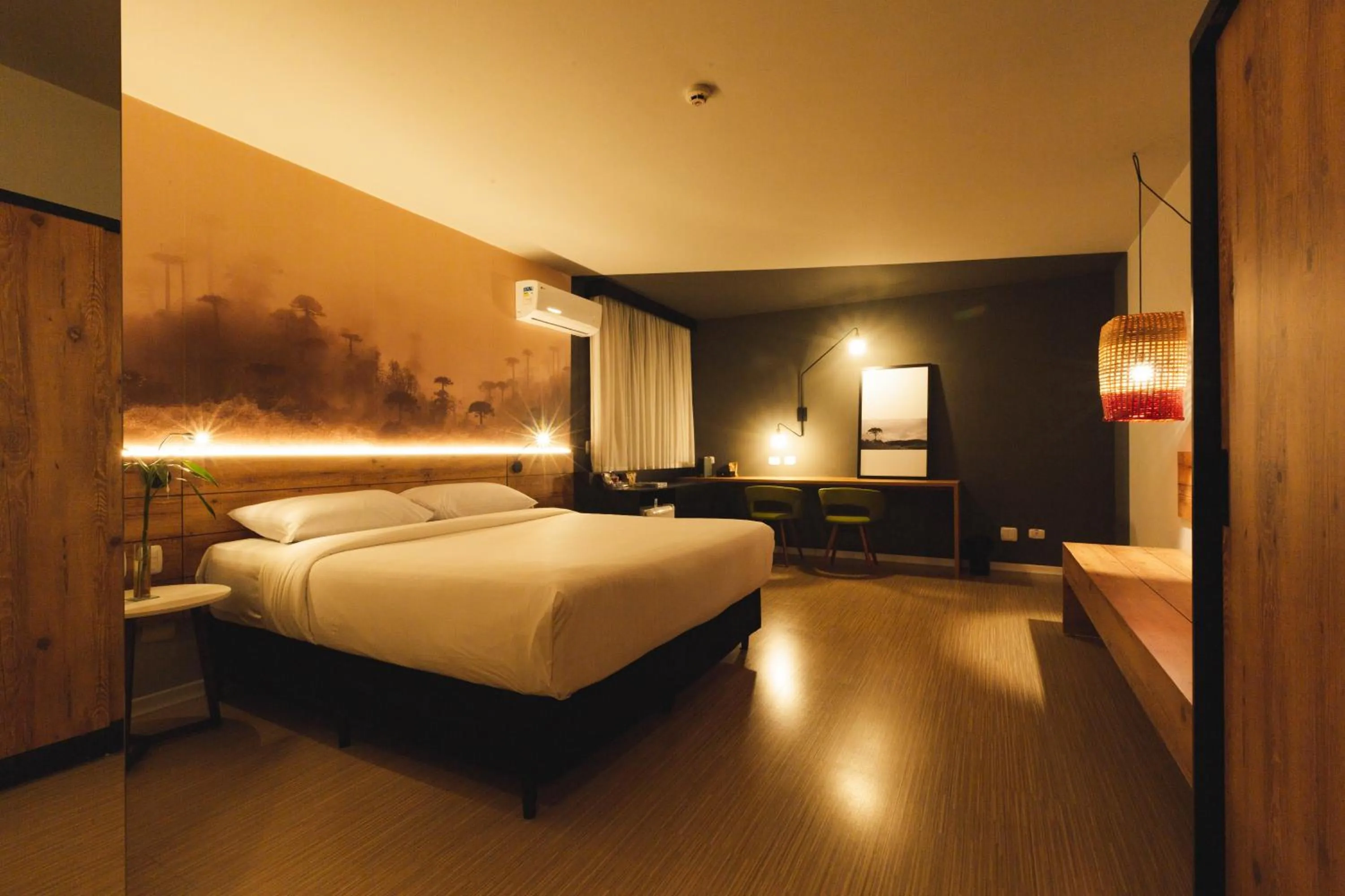 Bedroom, Bed in Hotel Cassino Tower Curitiba Aeroporto By Nacional Inn