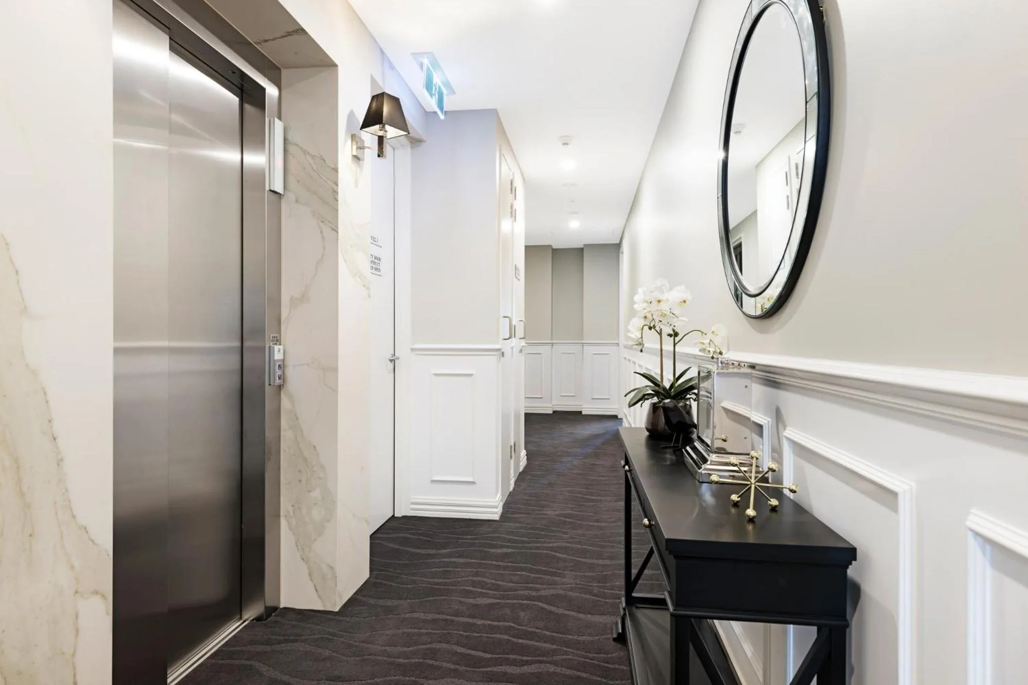 Decorative detail in Manhattan Apartments - Notting Hill