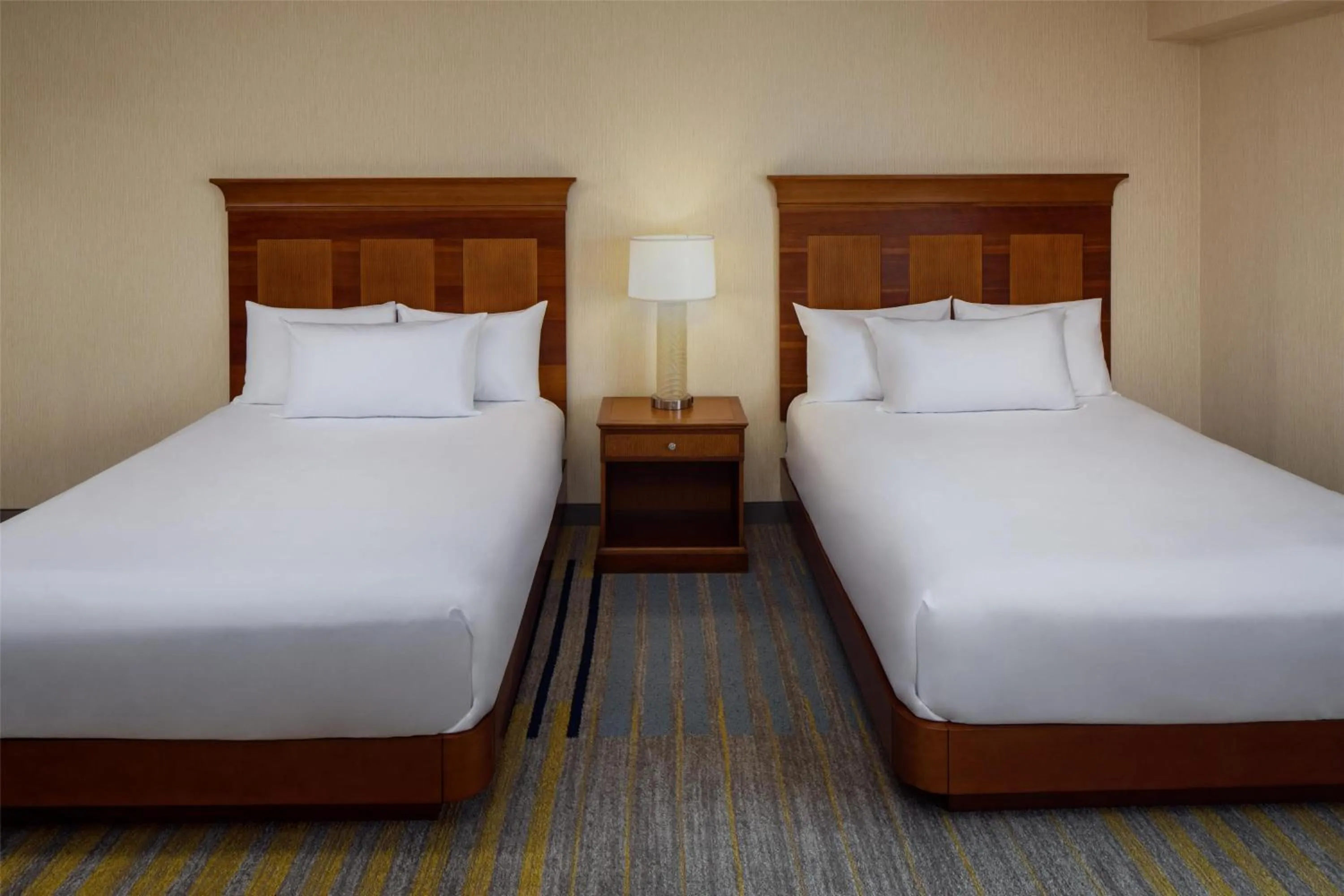 Bed in Hilton Garden Inn Portland Downtown Waterfront