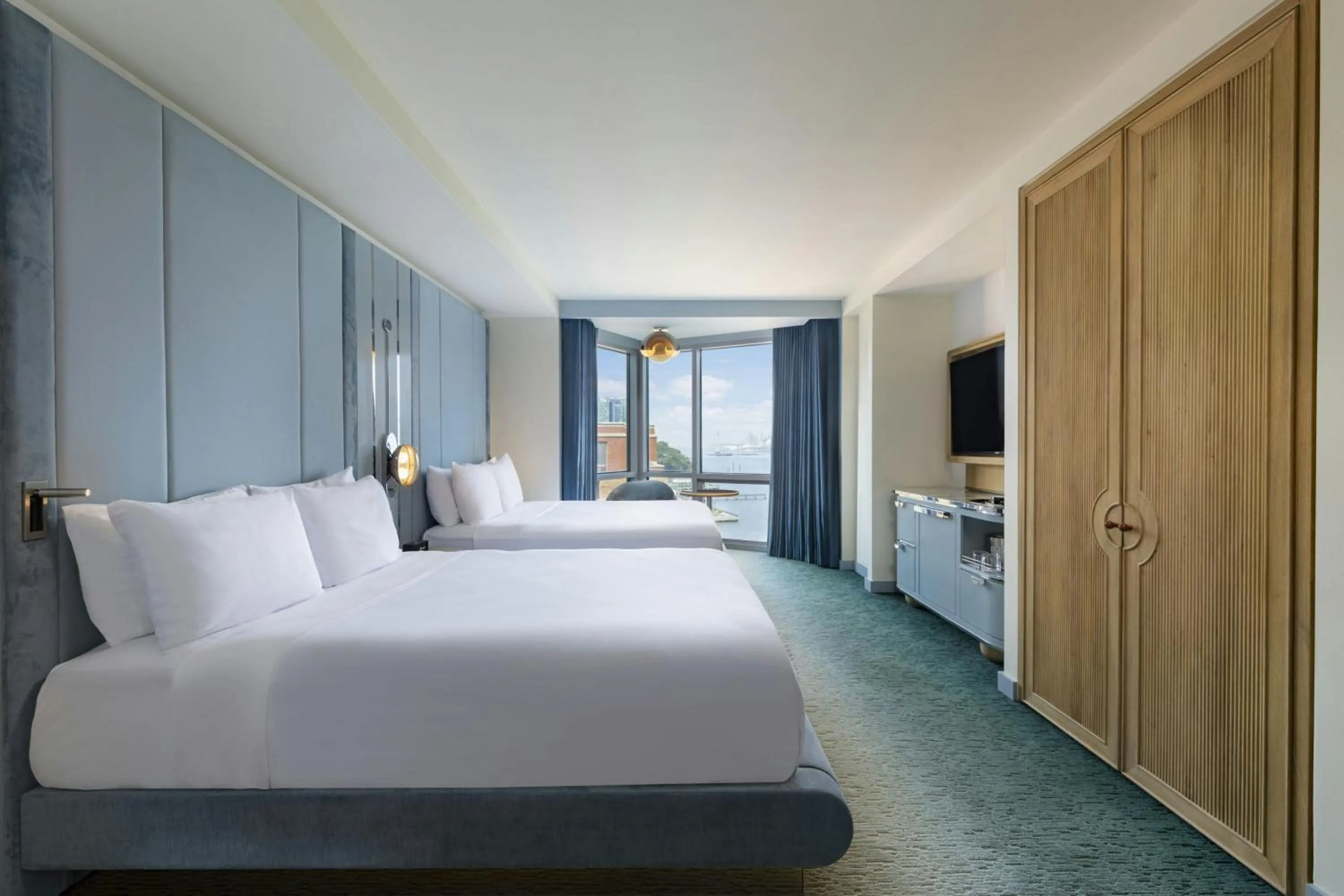 Bedroom, Bed in W Hoboken