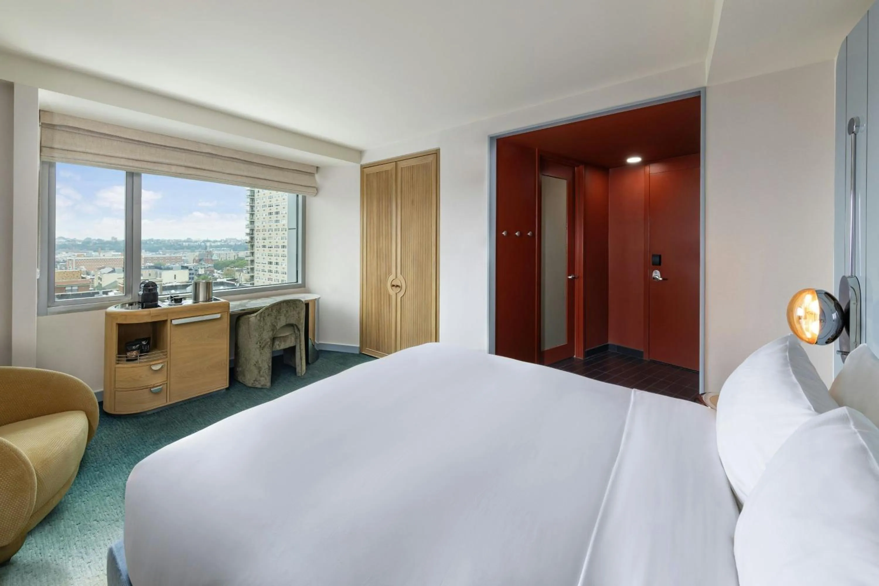 Bedroom, Bed in W Hoboken