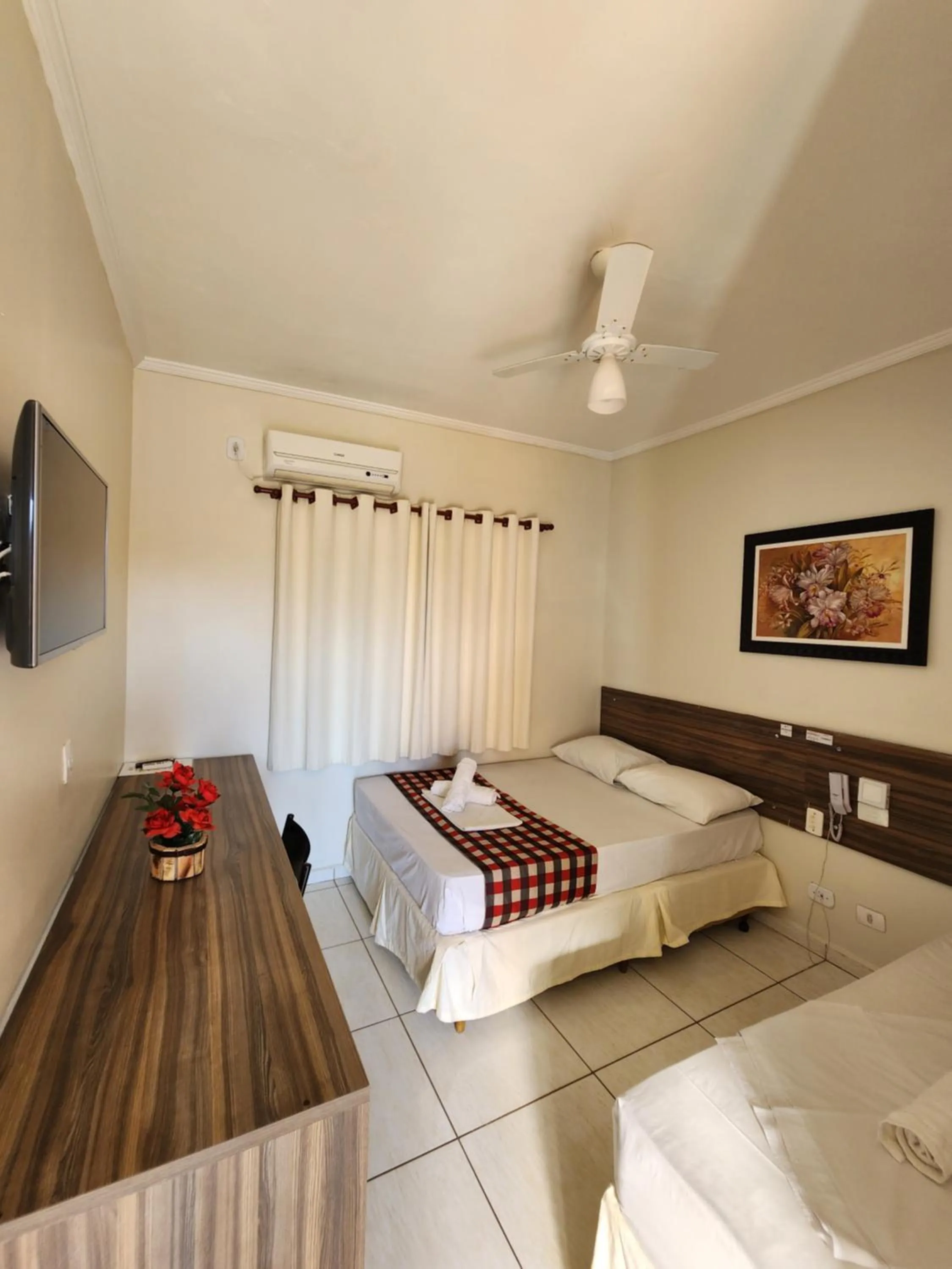 Photo of the whole room, Bed in Hotel Porto dos Milagres