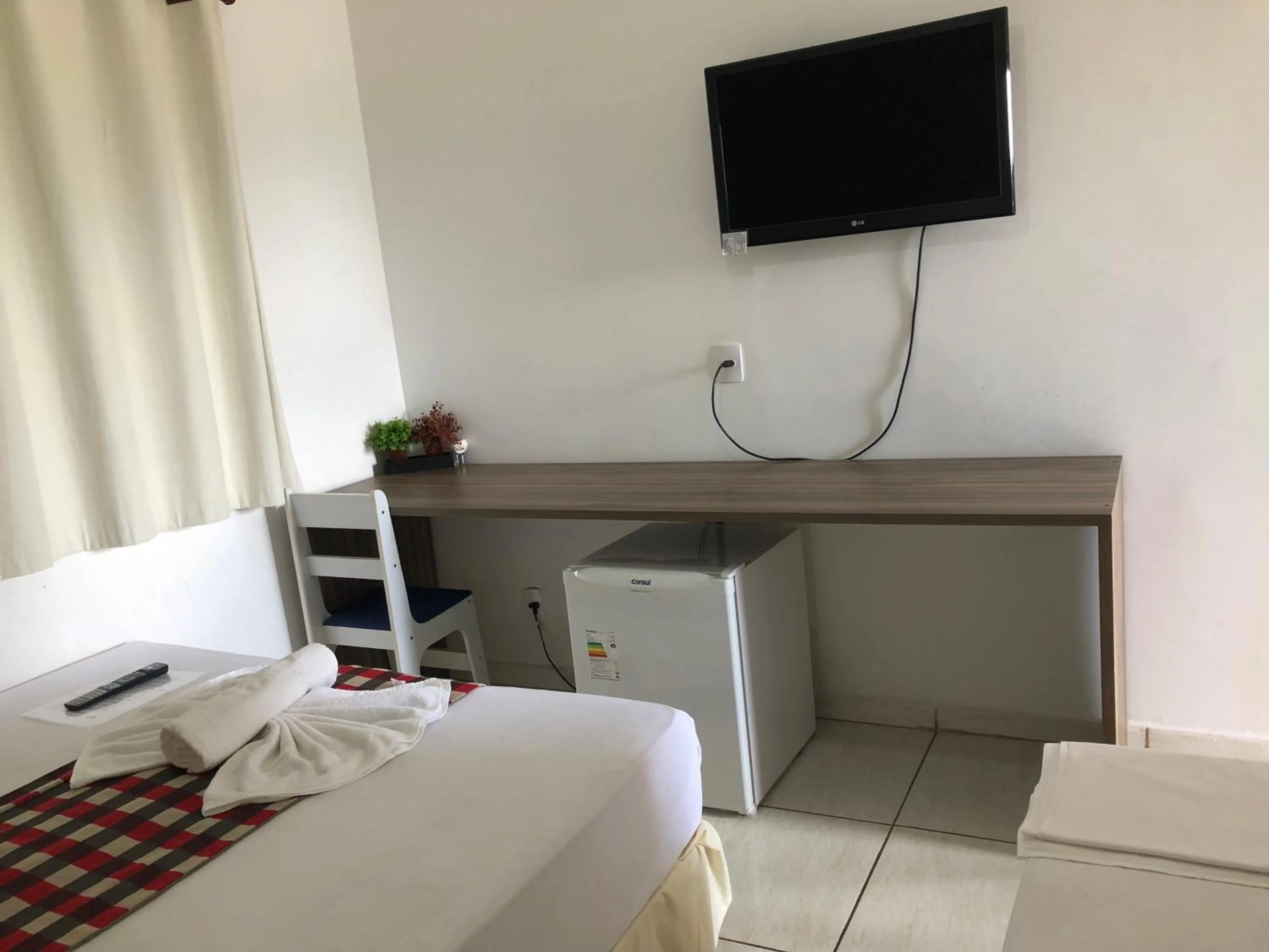 Photo of the whole room, Bed in Hotel Porto dos Milagres