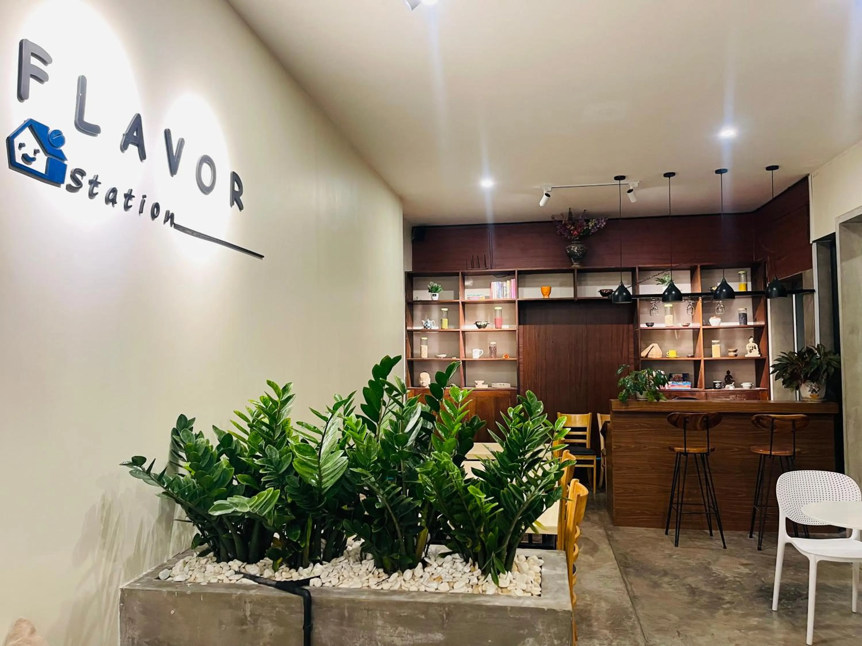 Restaurant/places to eat in Chhouy Vathna Angkor Boutique