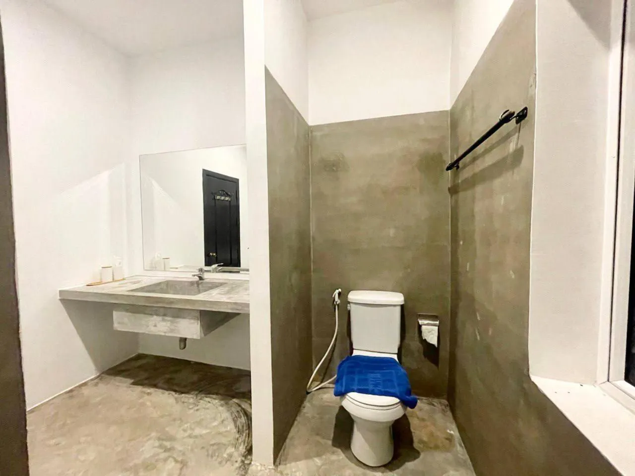 Bathroom in Chhouy Vathna Angkor Boutique