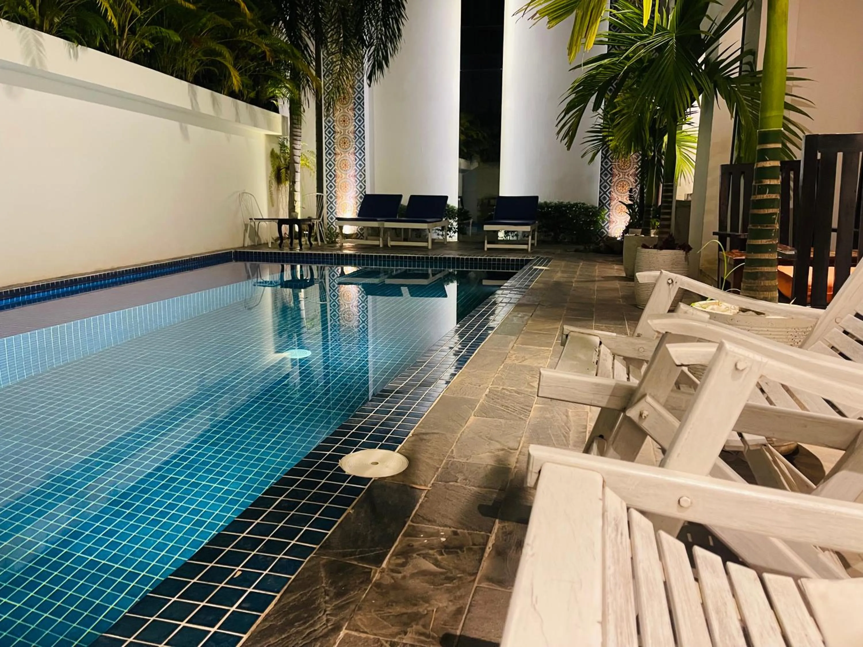 Swimming pool in Chhouy Vathna Angkor Boutique