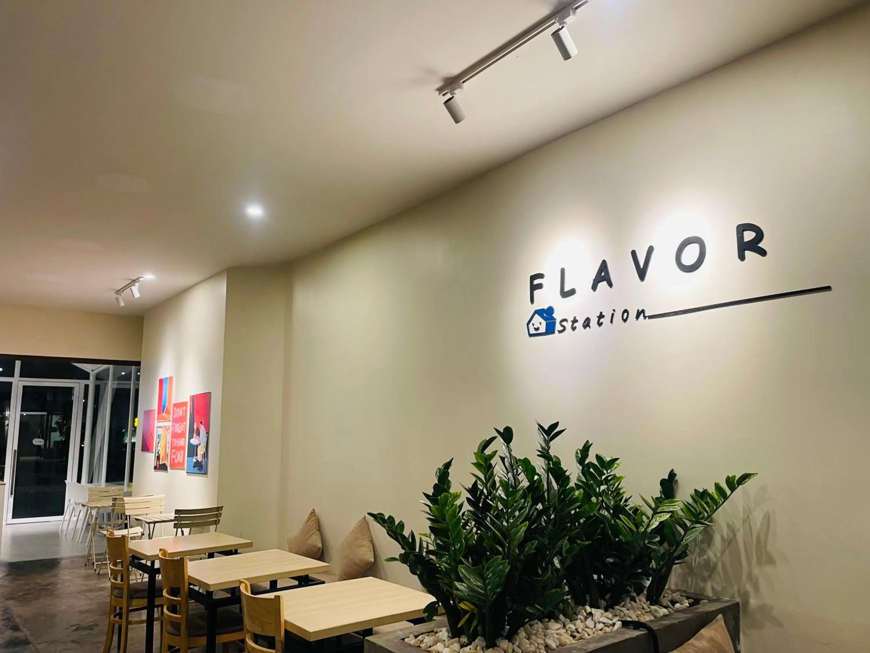 Restaurant/places to eat in Chhouy Vathna Angkor Boutique