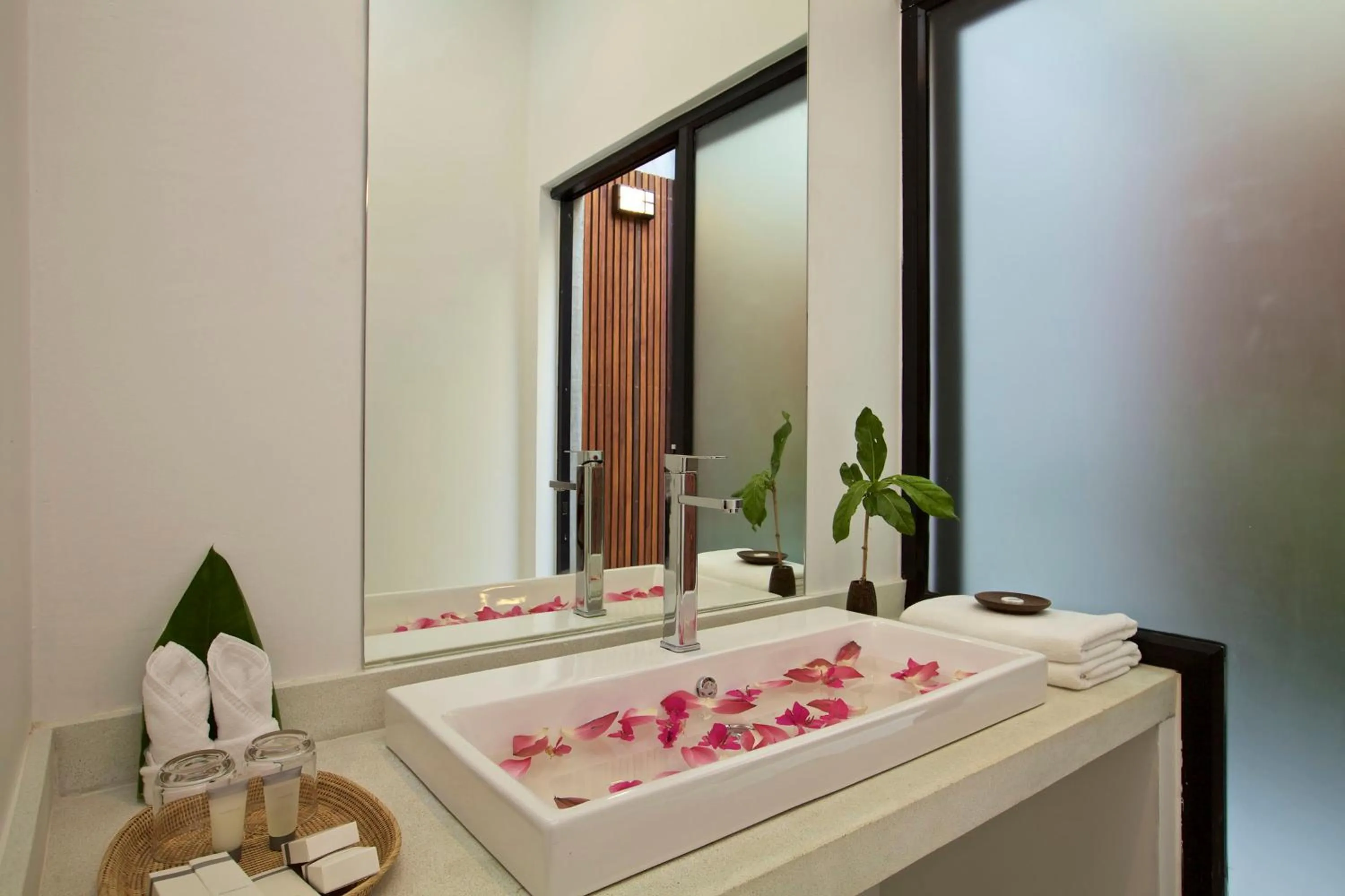 Bathroom in Chhouy Vathna Angkor Boutique