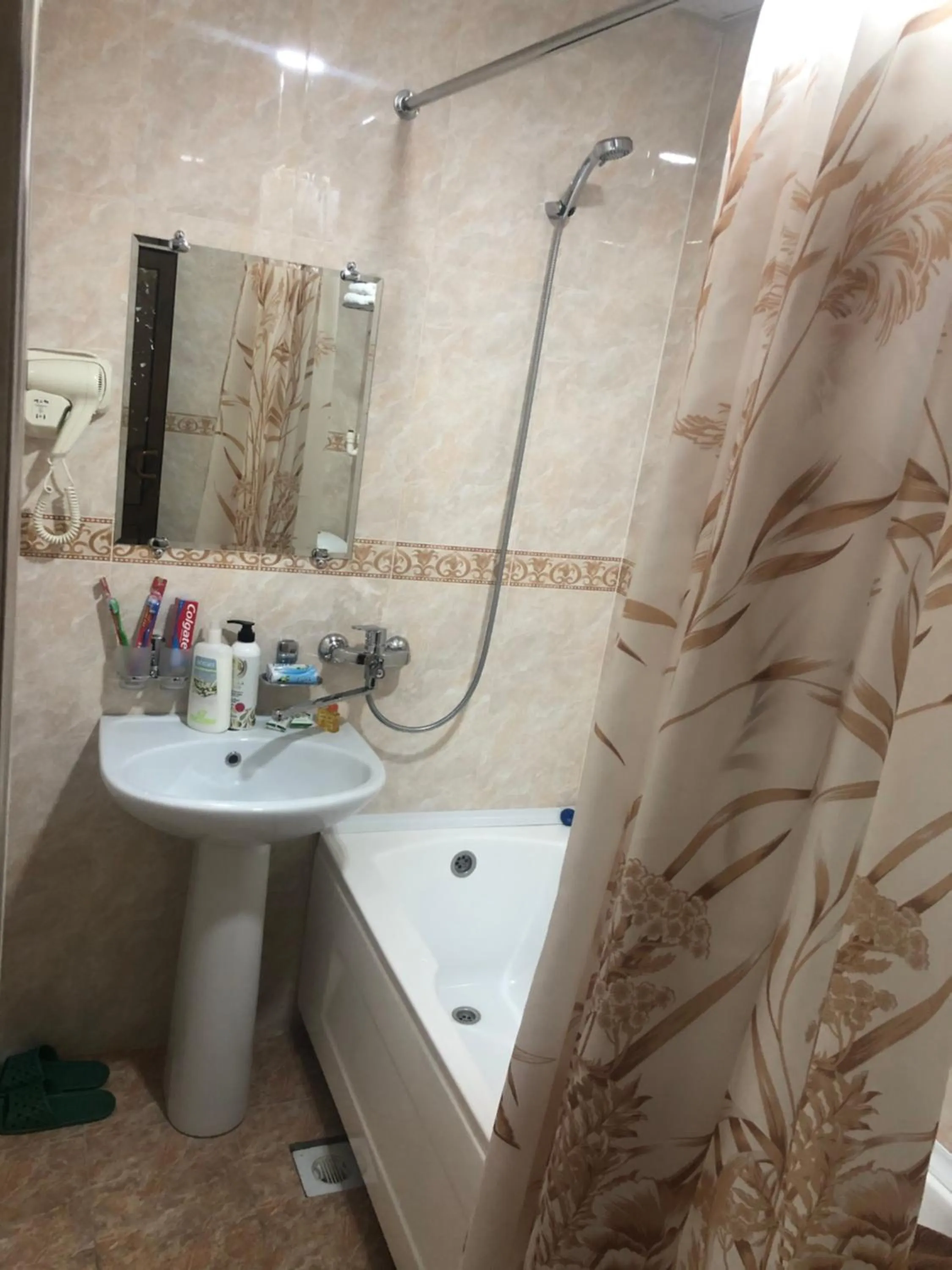 Bathroom in Cinzano Complex