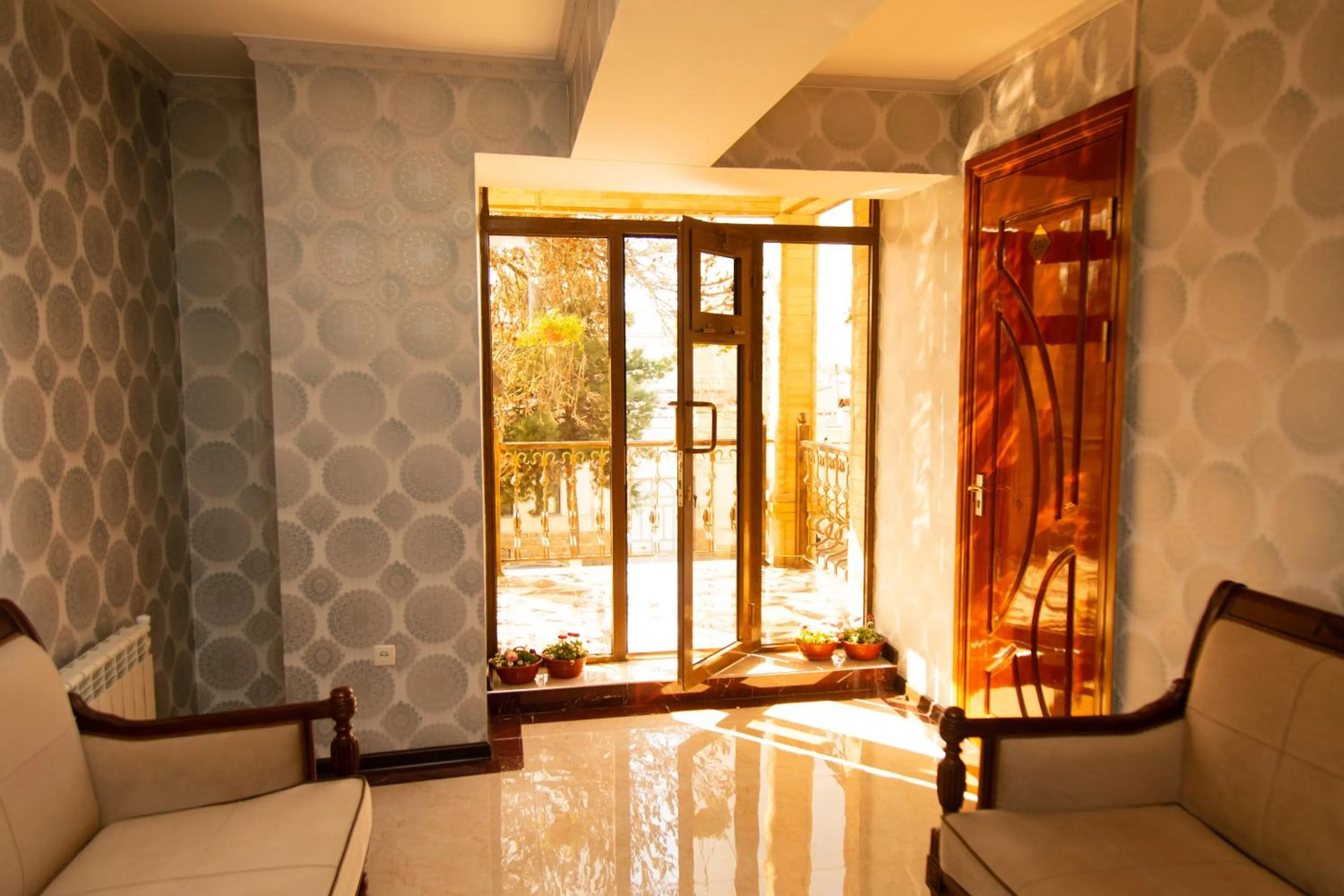 Balcony/Terrace, Bed in Cinzano Complex