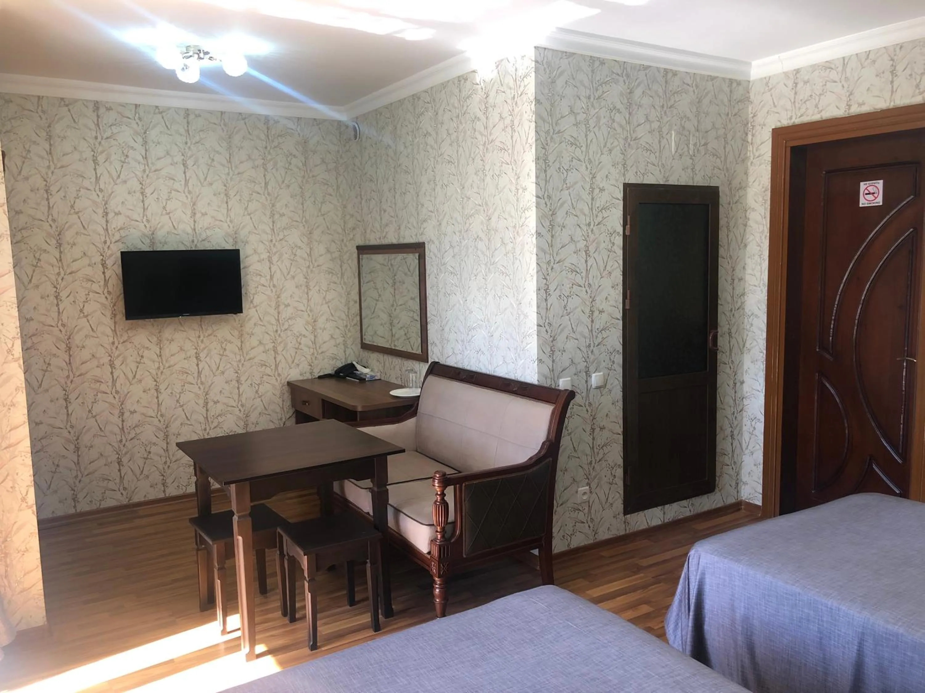 Photo of the whole room, Bed in Cinzano Complex