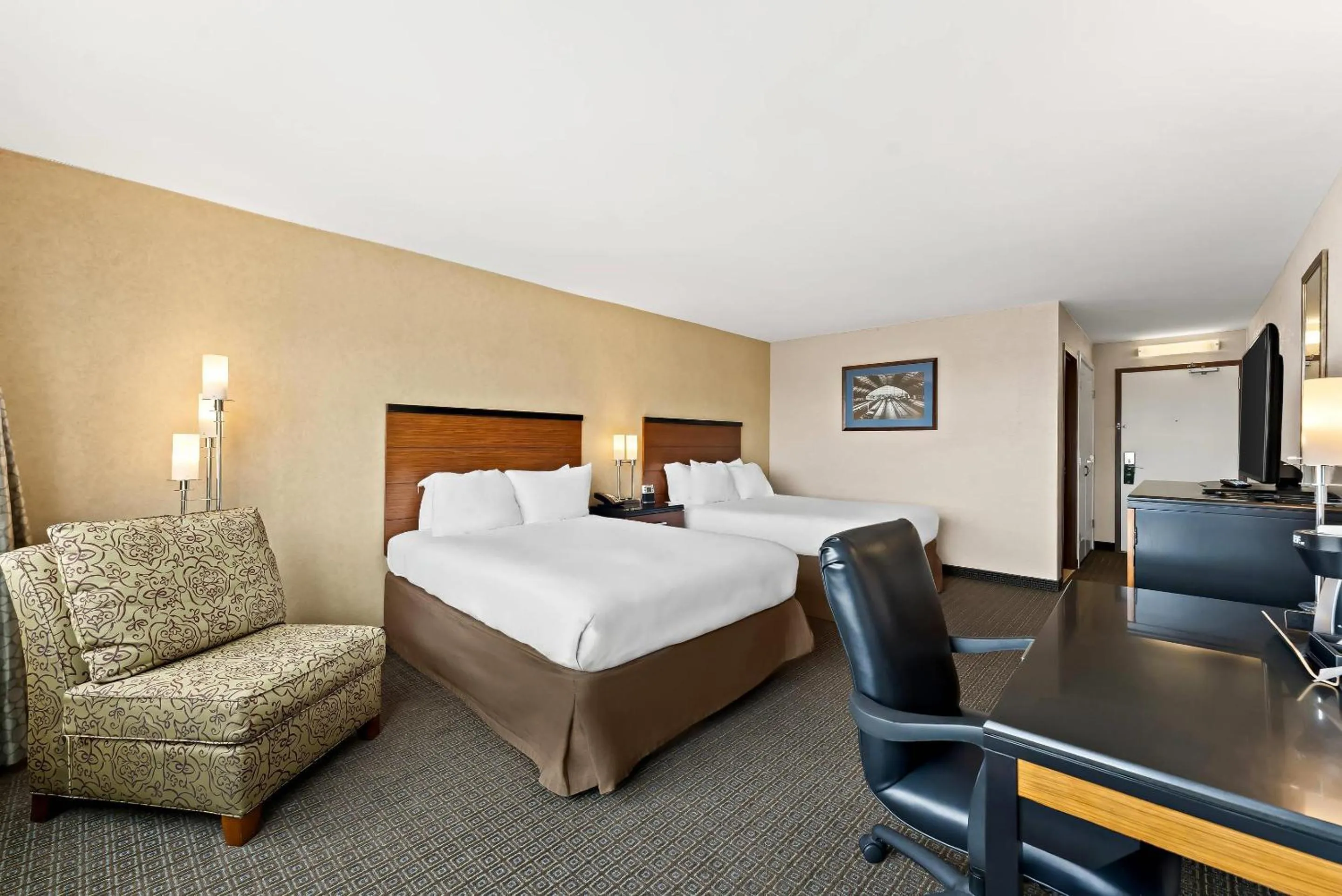 Bedroom, Bed in Quality Hotel Philadelphia Airport