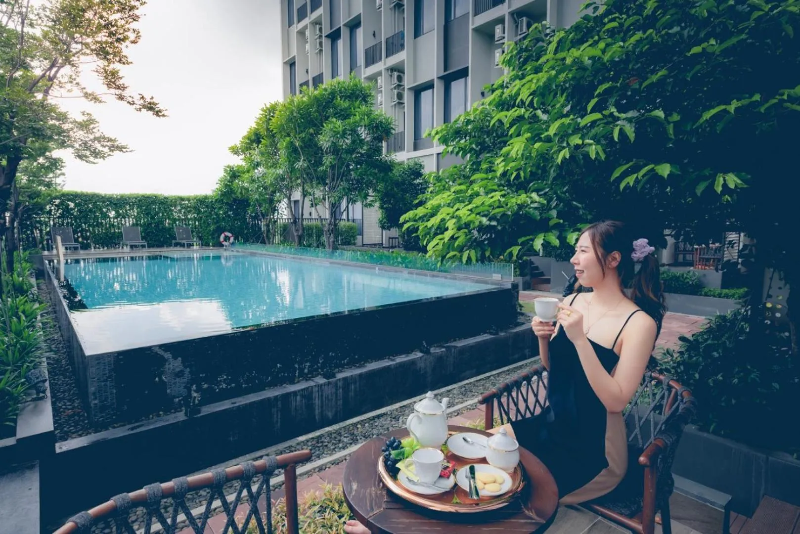 Swimming pool in SureStay by Best Western Bangkok Ramintra