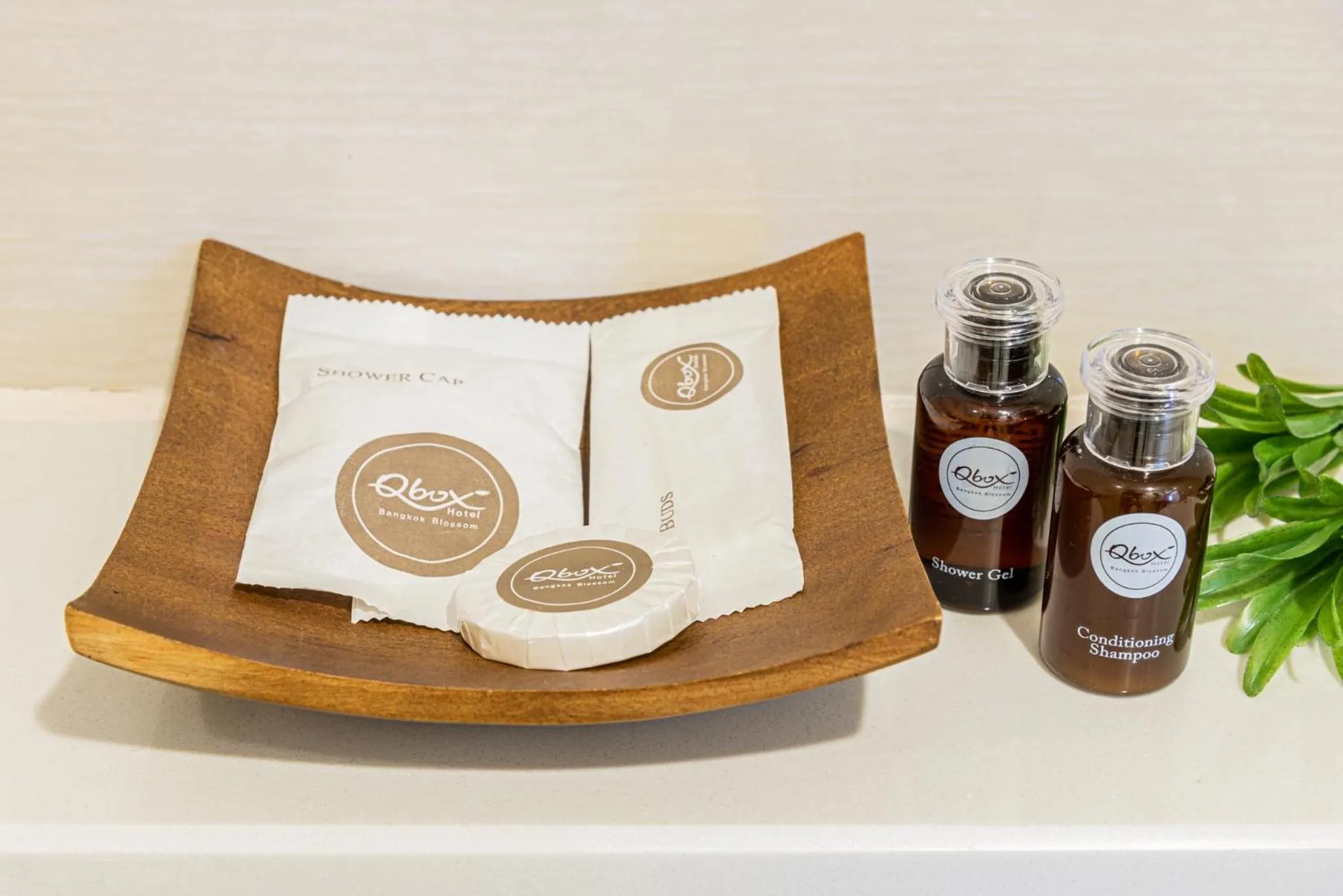 Shower in SureStay by Best Western Bangkok Ramintra