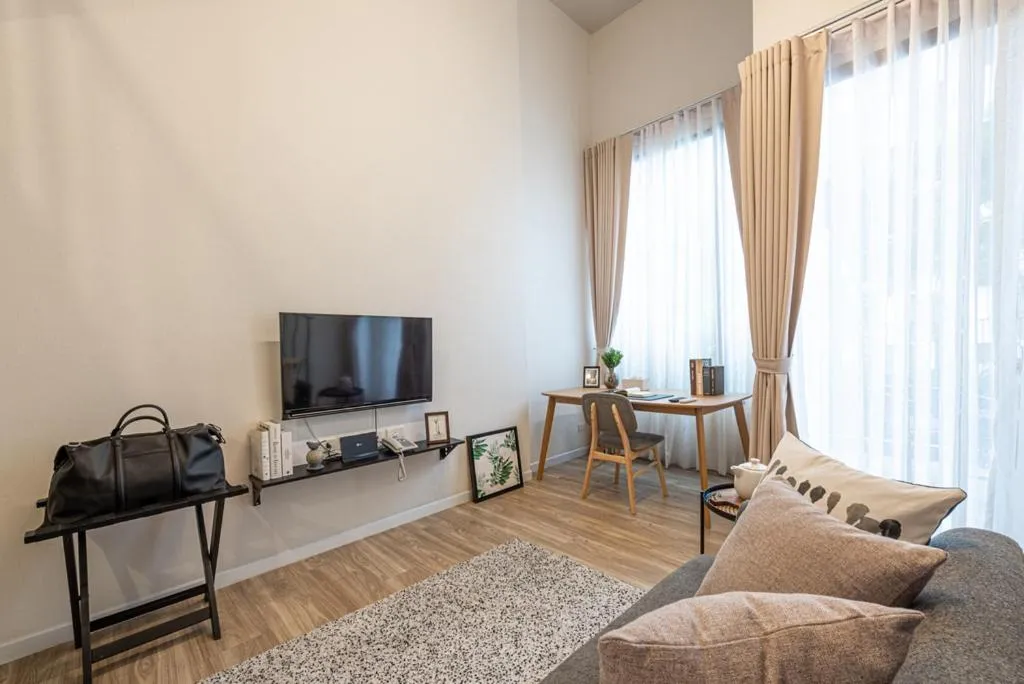 Living room, Seating Area in Q-Box Hotel Bangkok Blossom (SHA Plus)