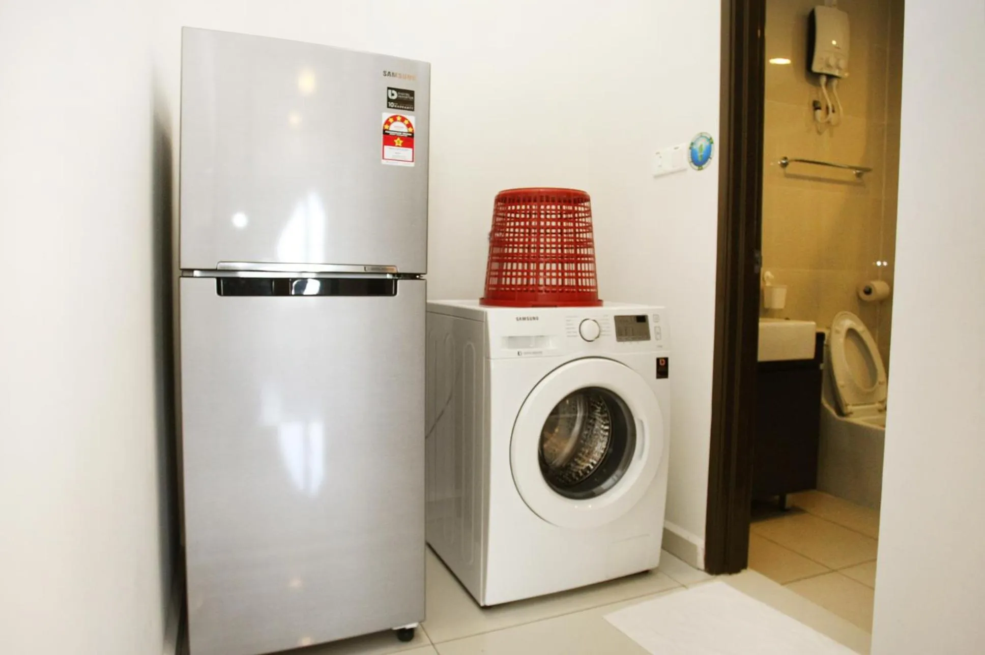 Country garden danga bay ,bay point