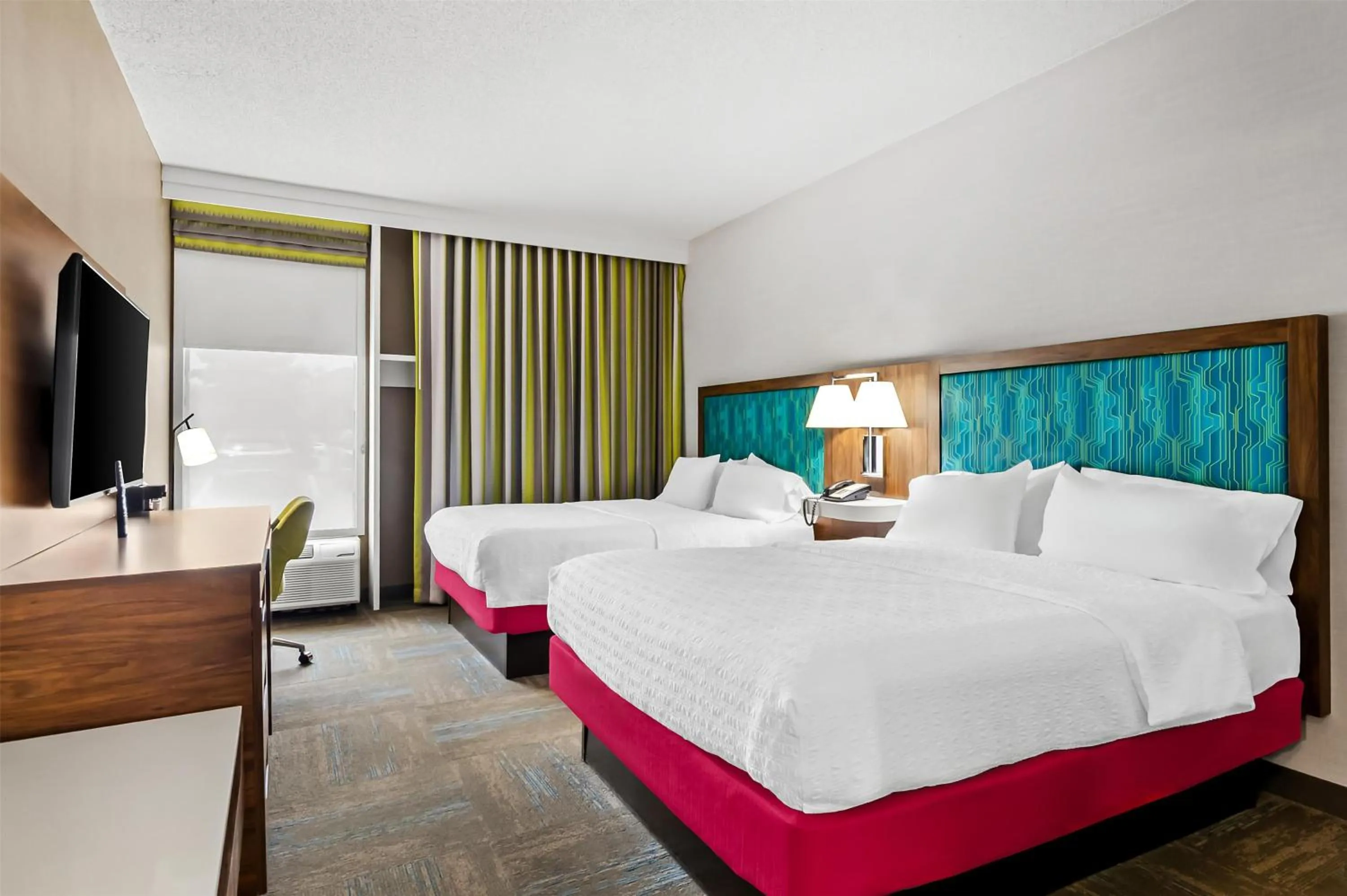 Bed in Hampton Inn Princeton