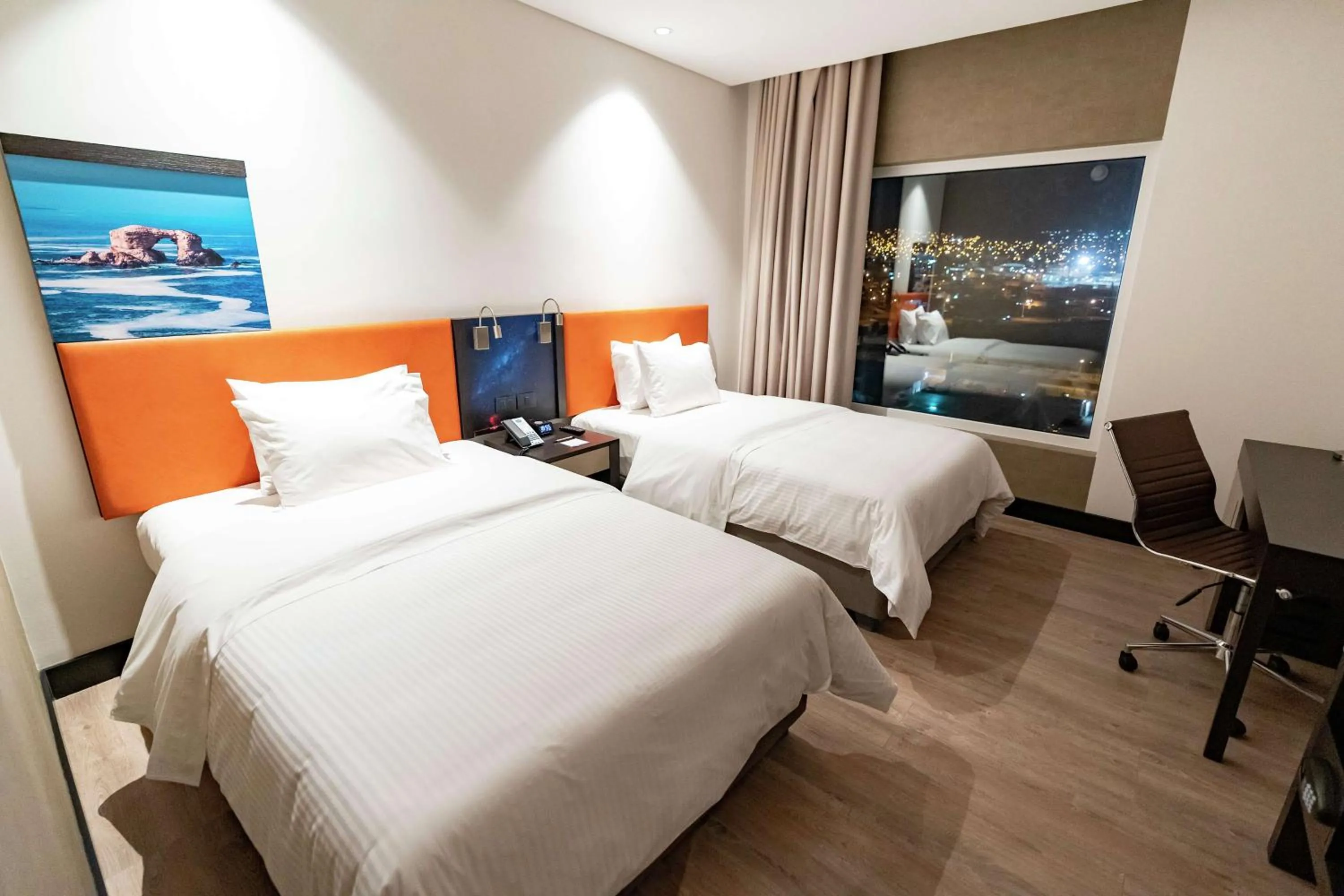 Bedroom, Bed in Hampton By Hilton Antofagasta