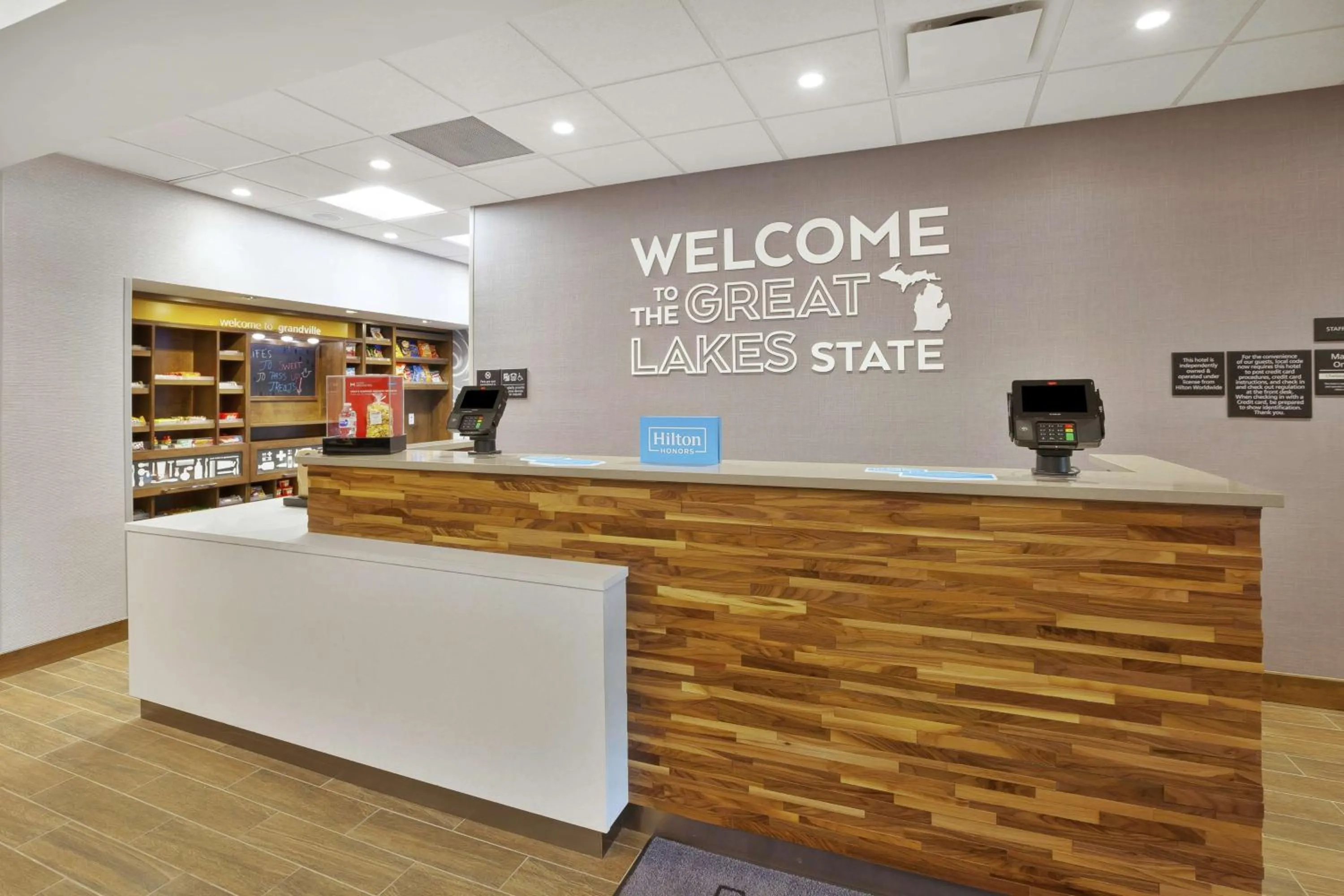 Lobby or reception in Hampton Inn & Suites Grandville Grand Rapids South