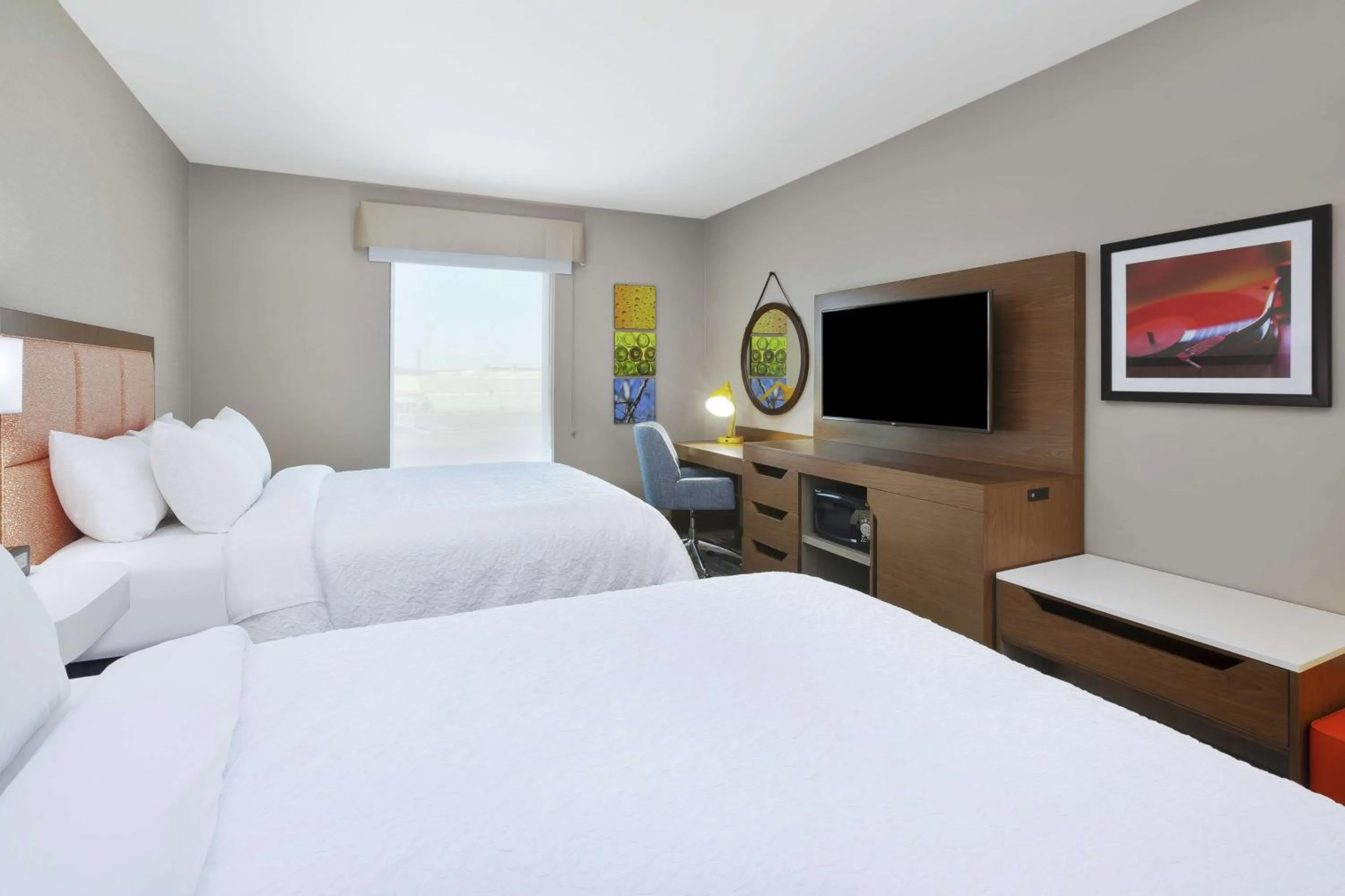 Bedroom, Bed in Hampton Inn & Suites Grandville Grand Rapids South