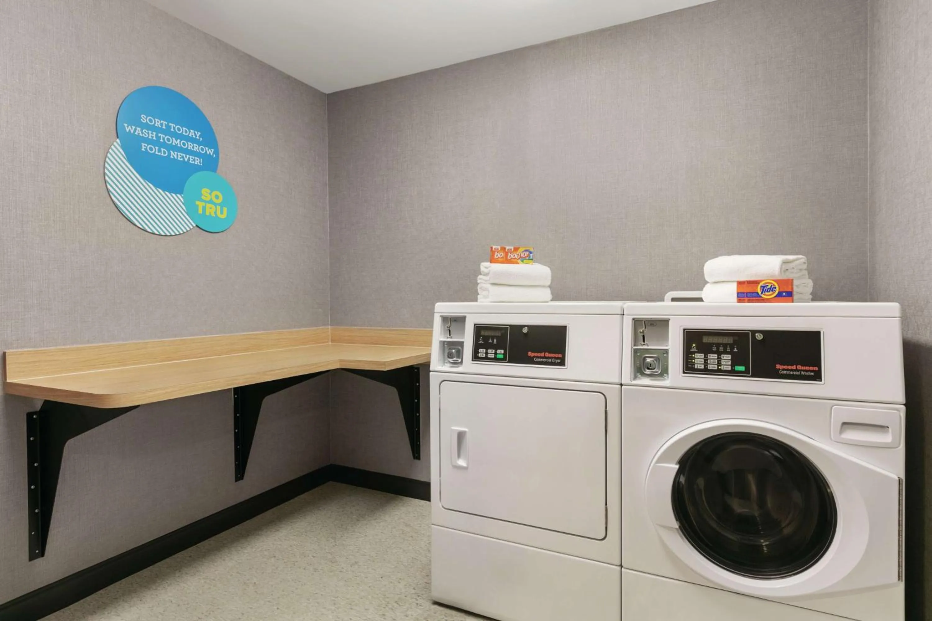 Property building in Tru By Hilton Sebring FL