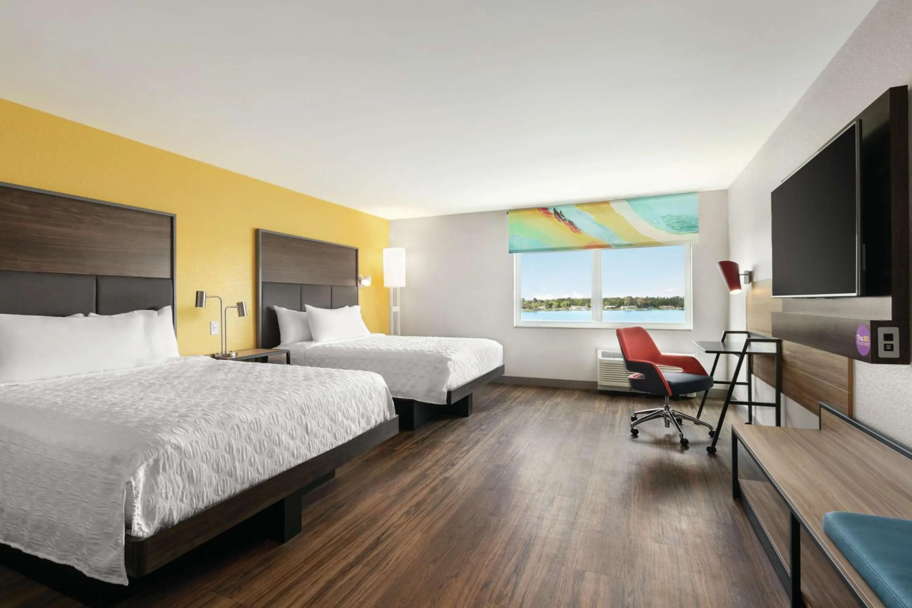 Bedroom, Bed in Tru By Hilton Sebring FL