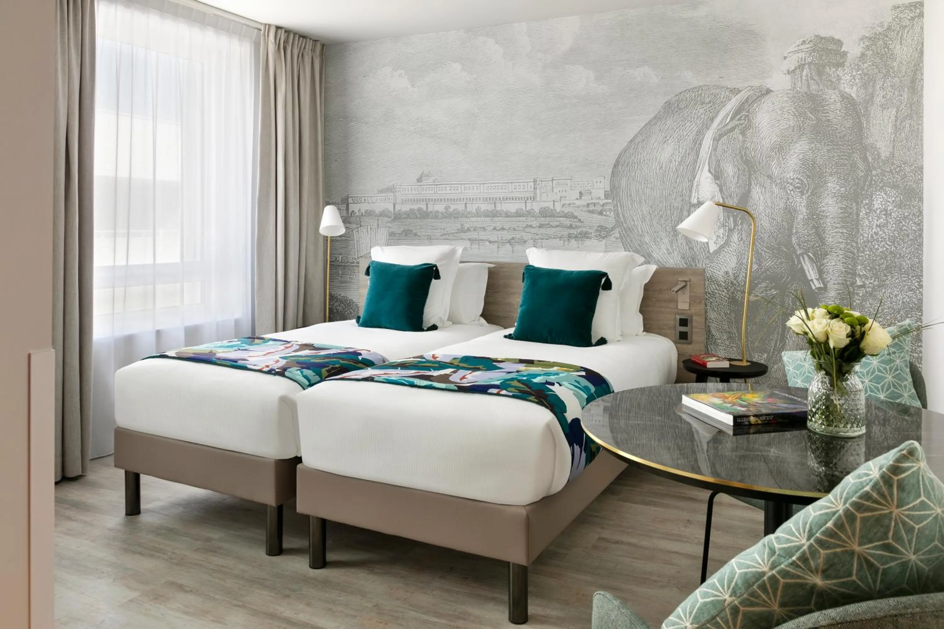 Bed in Citadines Confluent Nantes