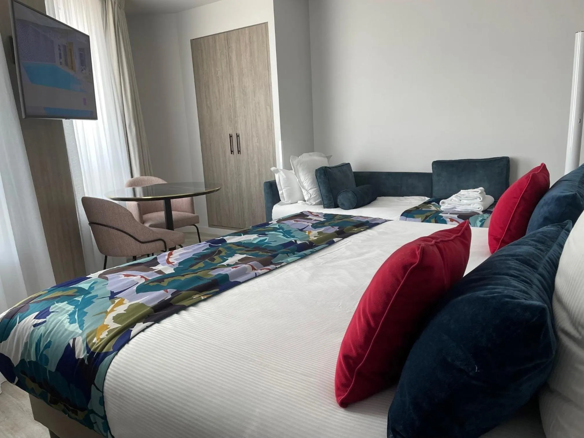 Property building, Bed in Citadines Confluent Nantes