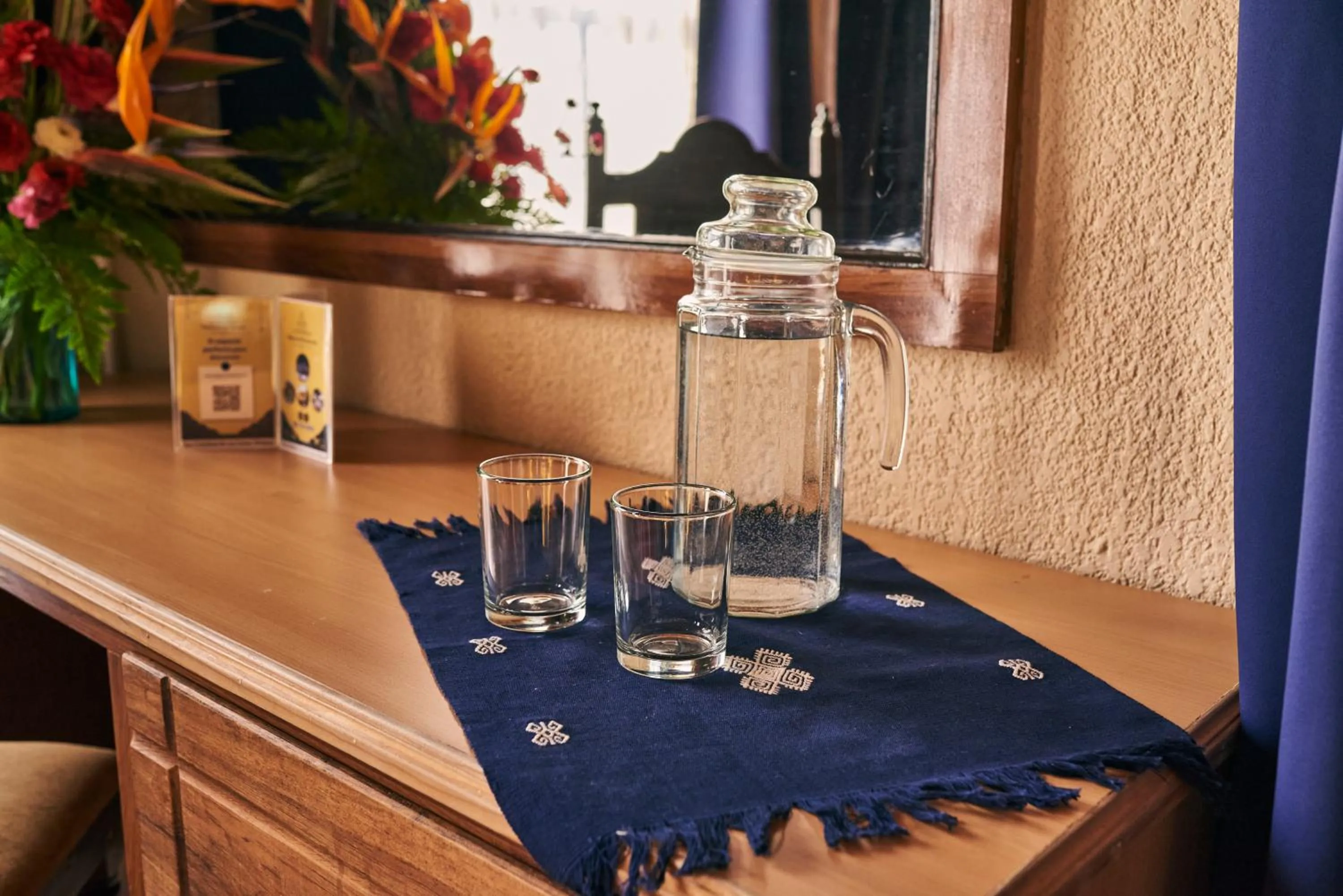 room service in Hotel Palacio de Moctezuma