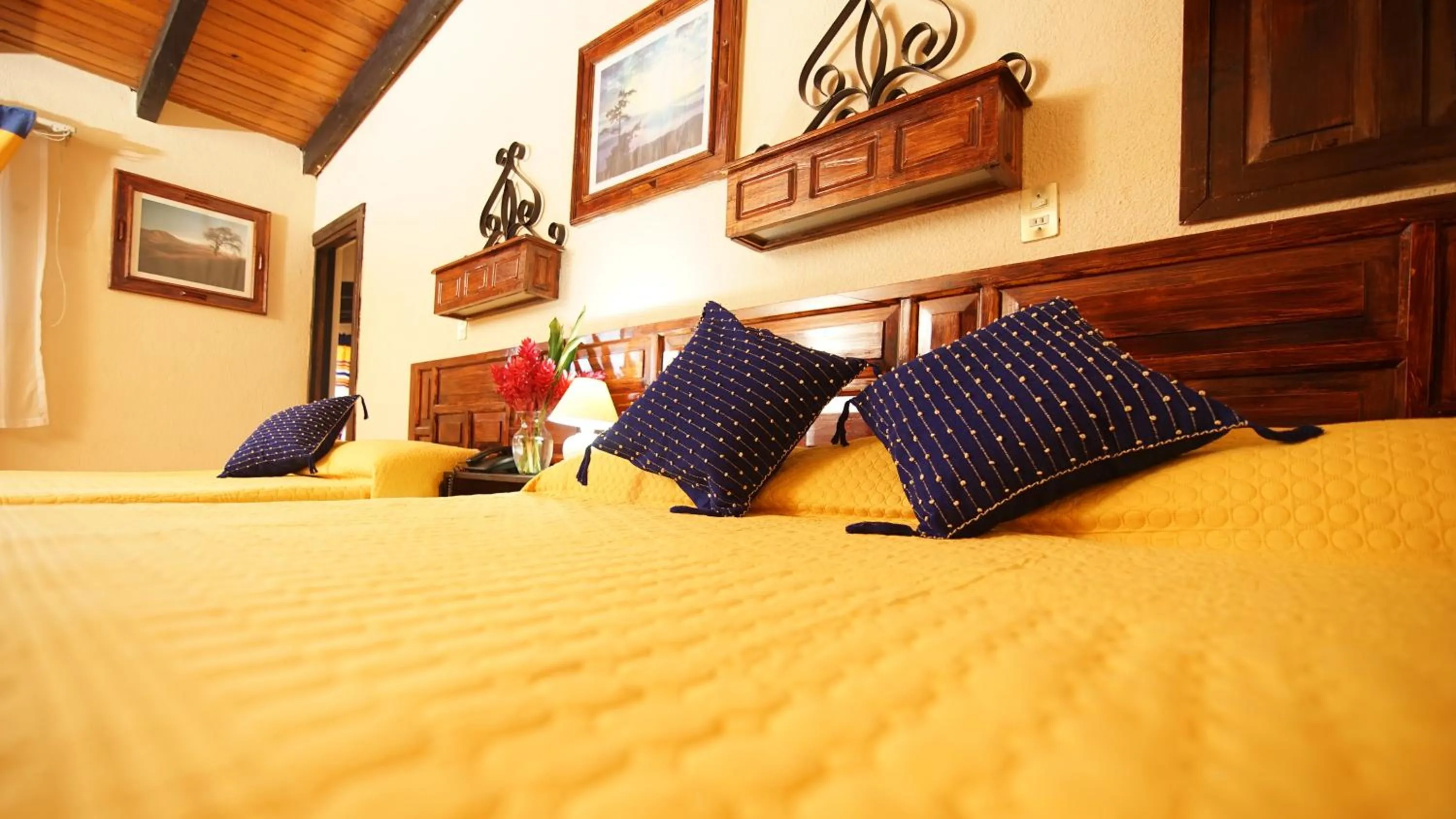 Bed in Hotel Palacio de Moctezuma