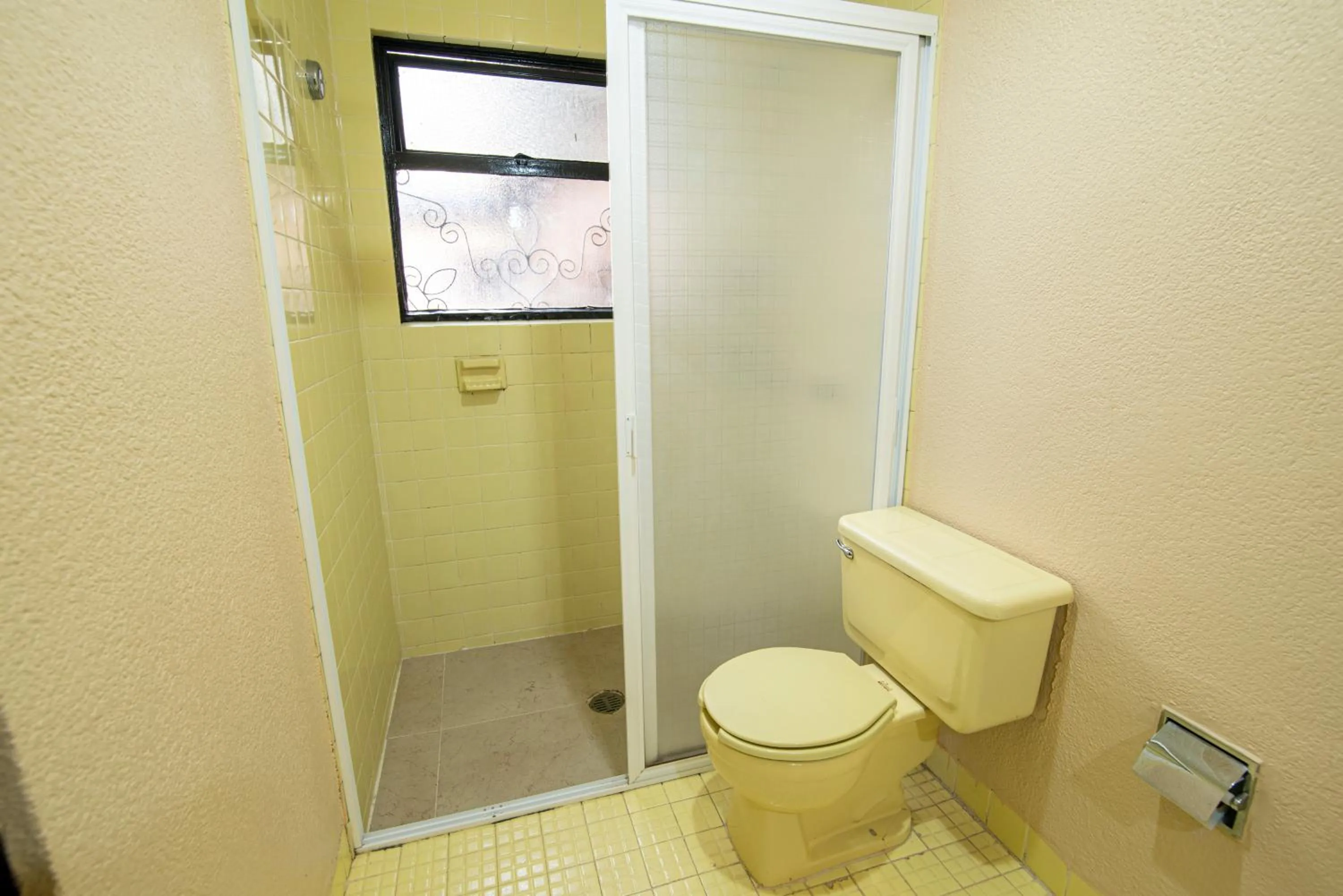 Toilet in Hotel Palacio de Moctezuma