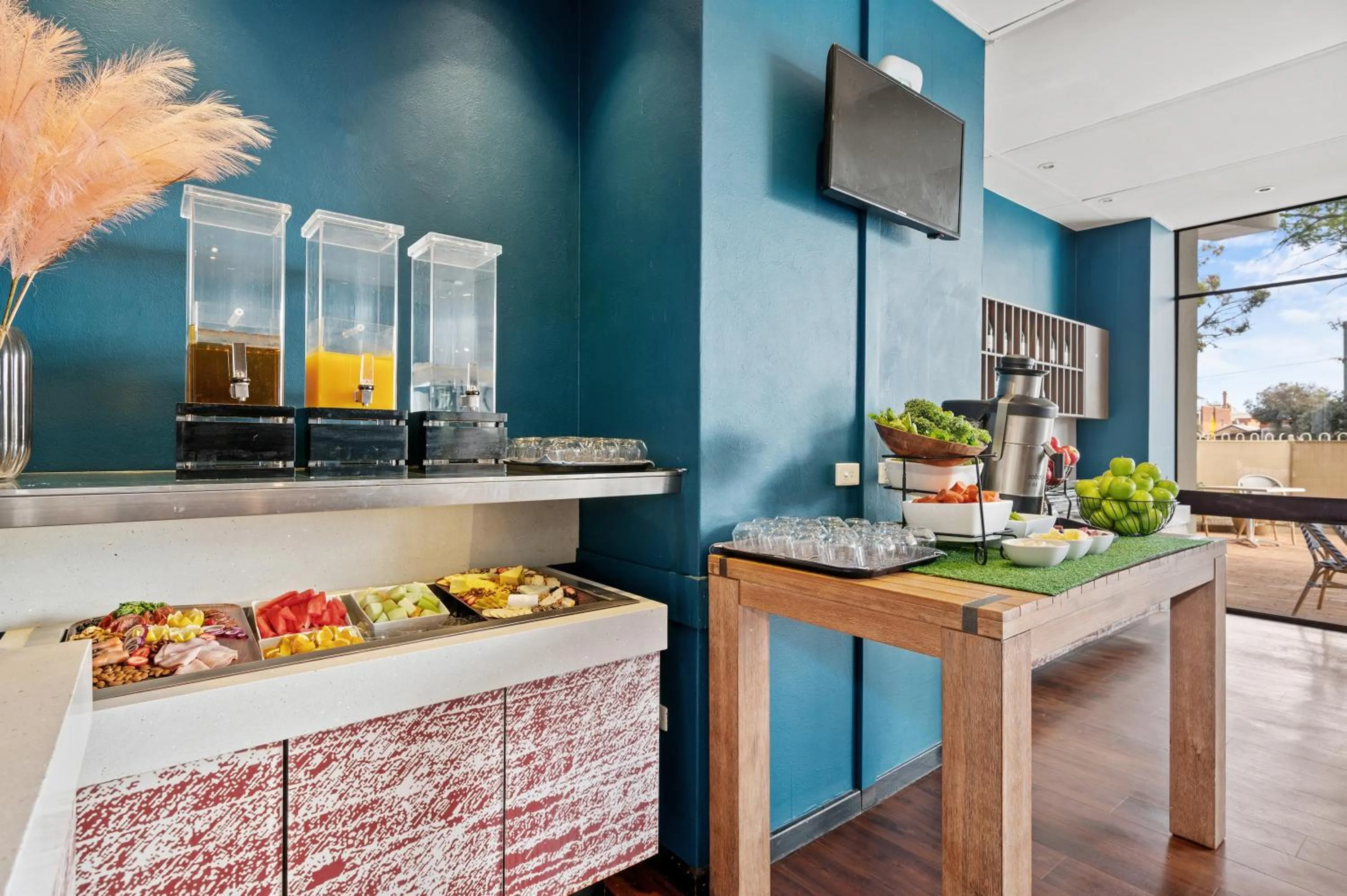 Breakfast in The Plaza Hotel Kalgoorlie