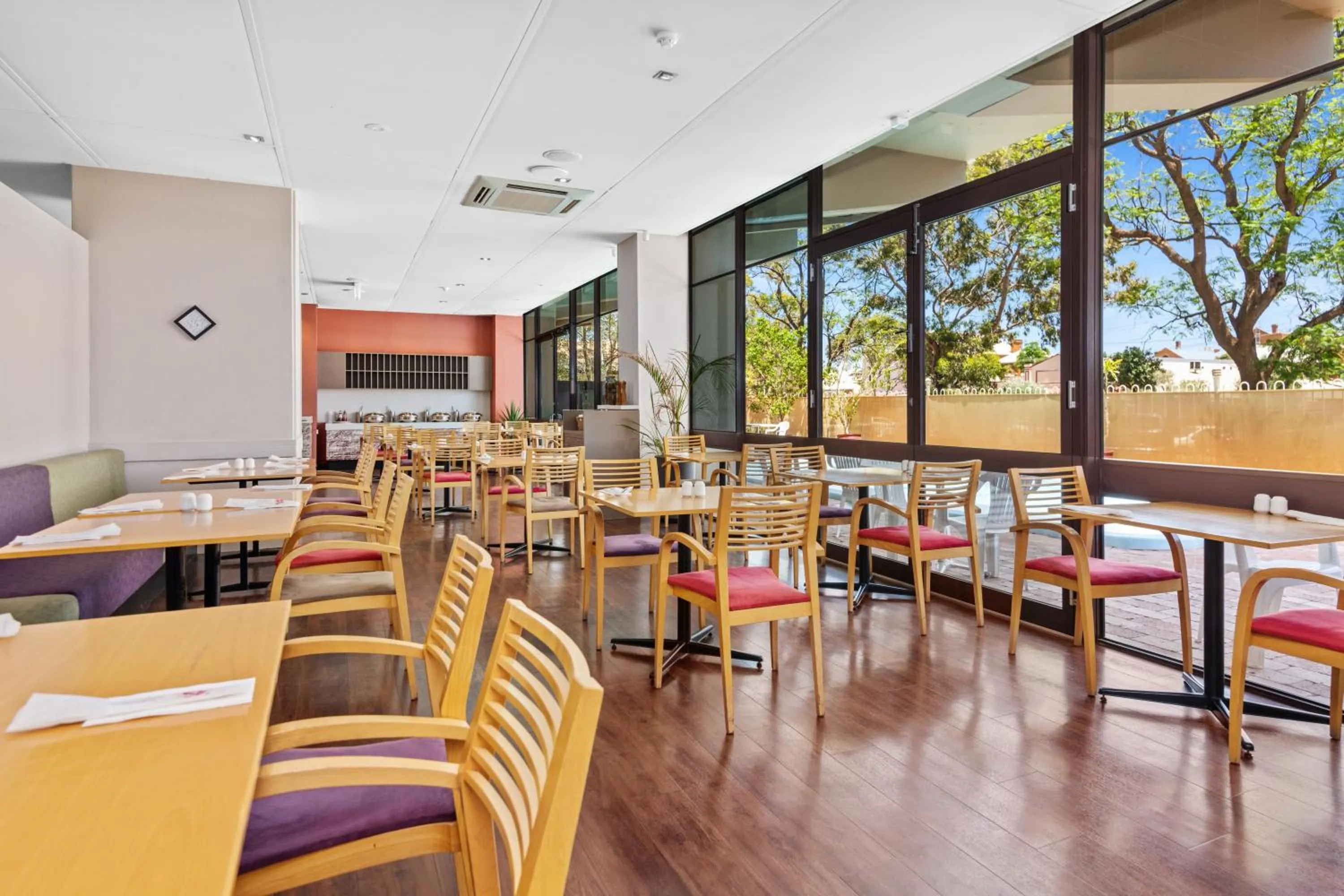 Restaurant/places to eat in The Plaza Hotel Kalgoorlie