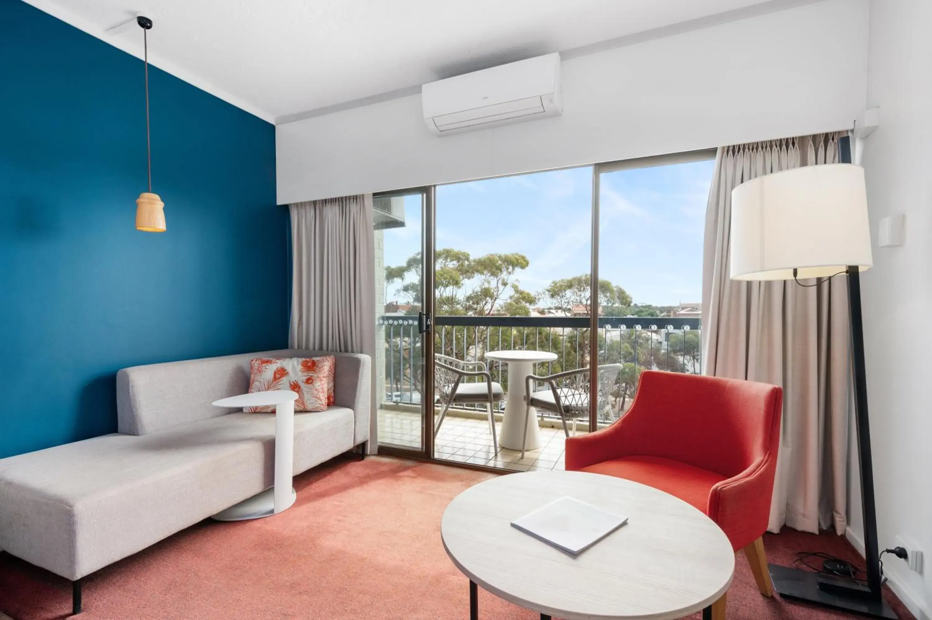 Superior Twin in The Plaza Hotel Kalgoorlie Superior Twin in The Plaza Hotel Kalgoorlie