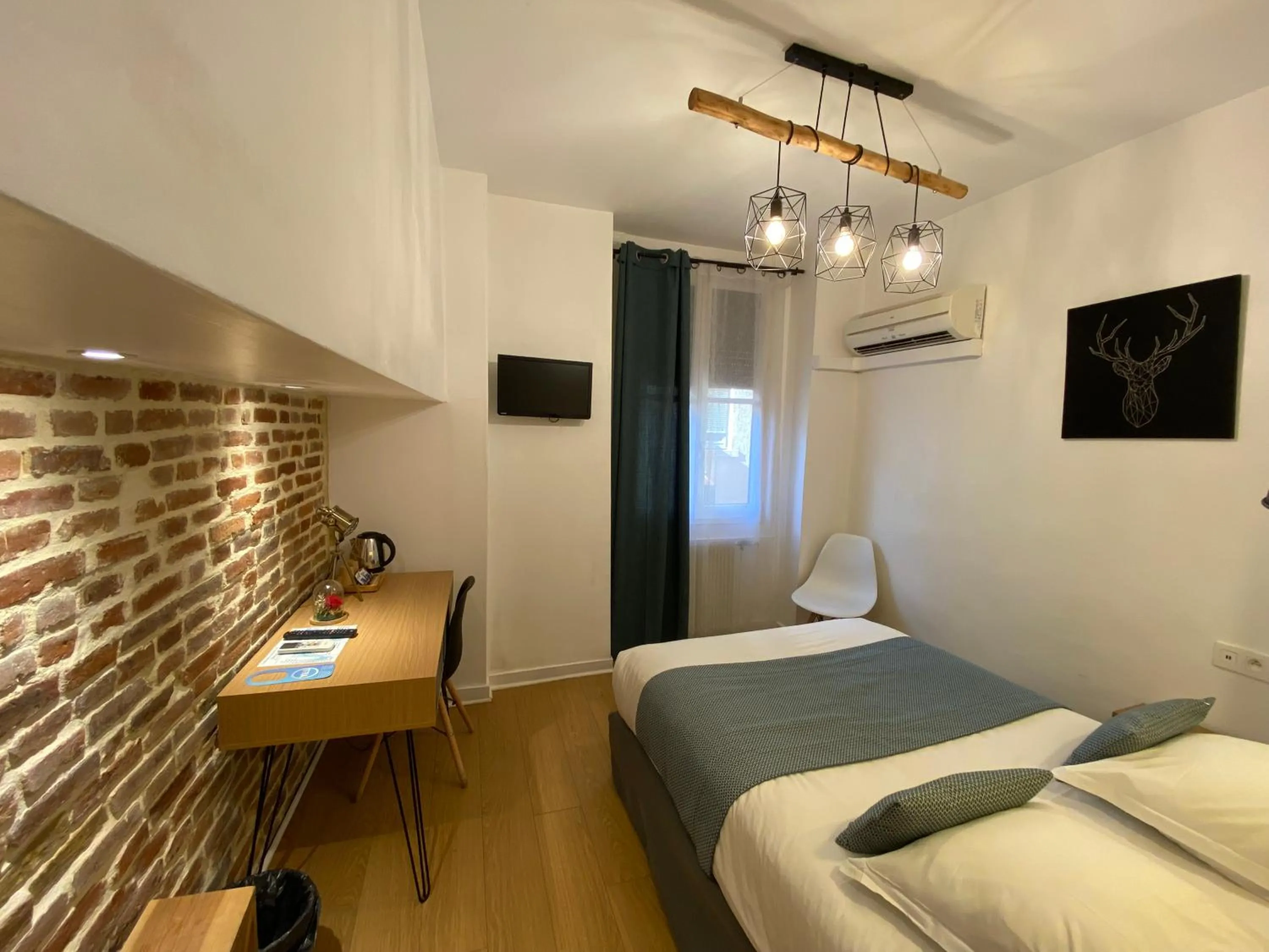 Bed in Lyo Hôtel - Centre Lyon Perrache