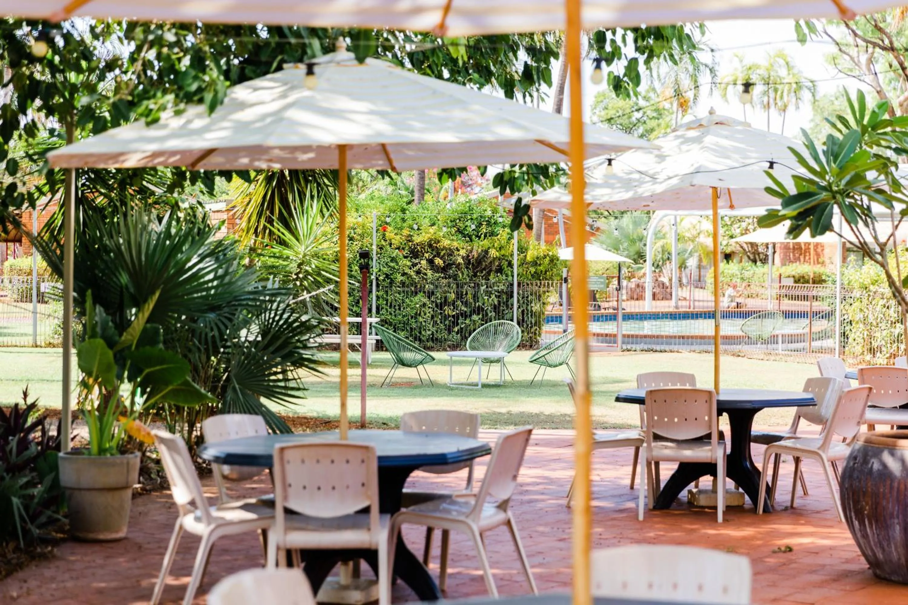 Restaurant/places to eat in Contour Hotel Katherine