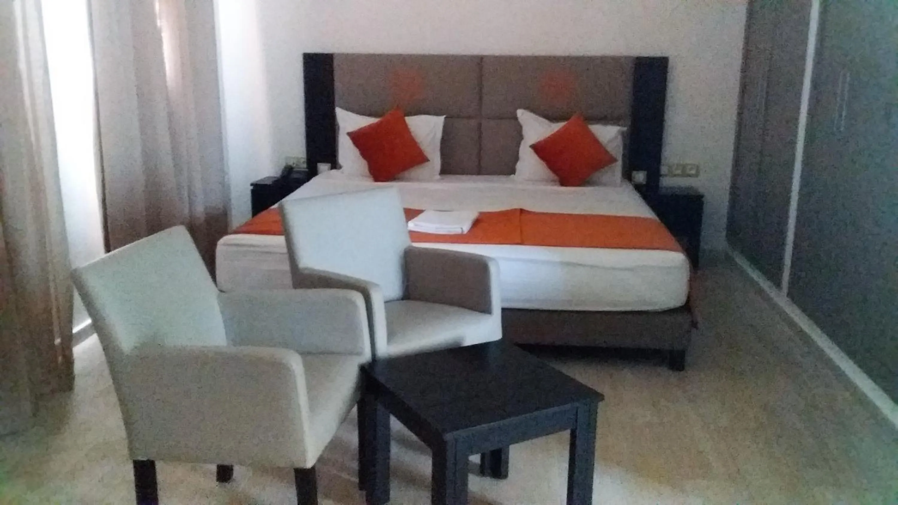 Bedroom, Bed in Motel Safari Budget