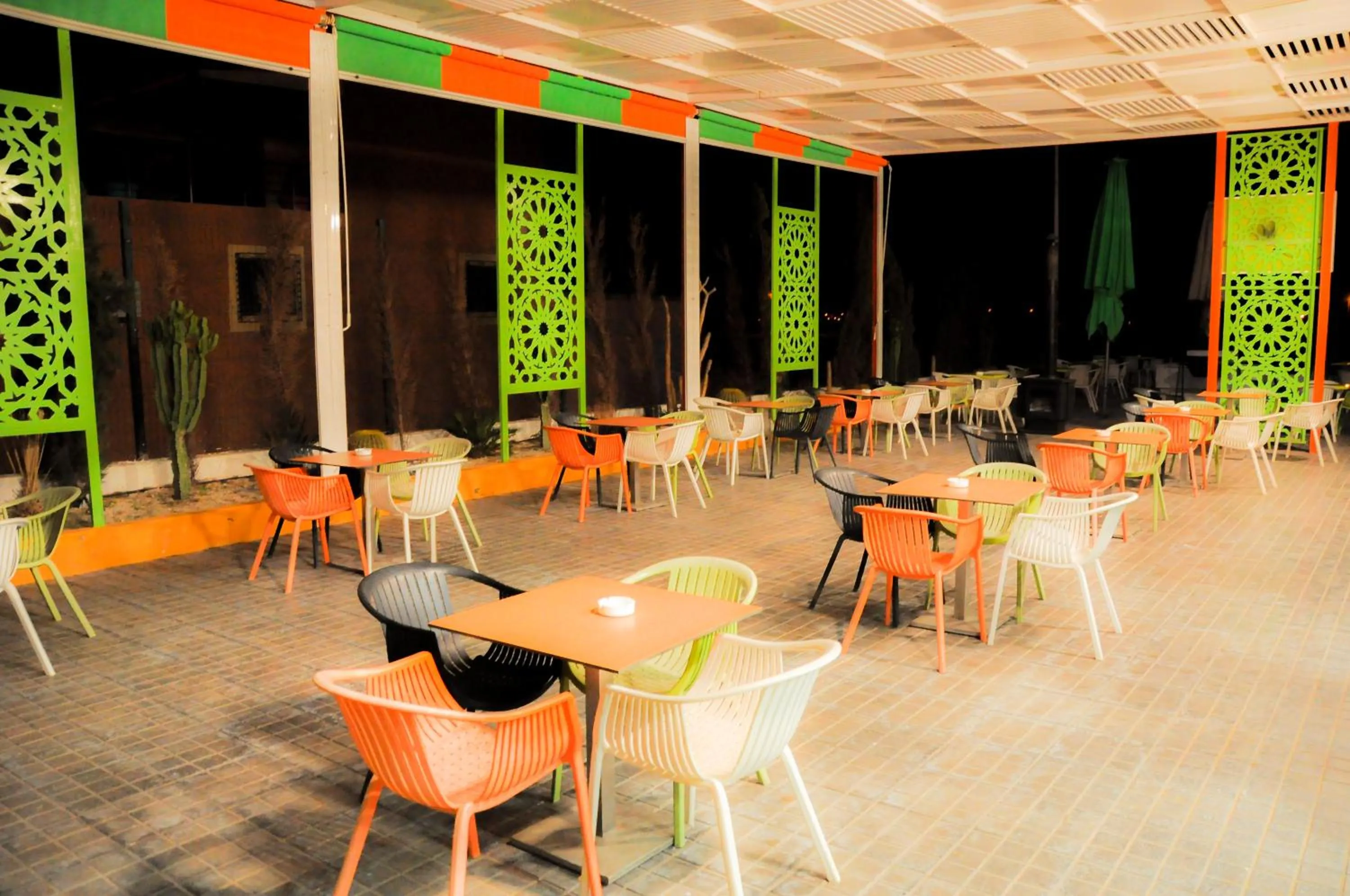 Restaurant/places to eat in Motel Safari Budget